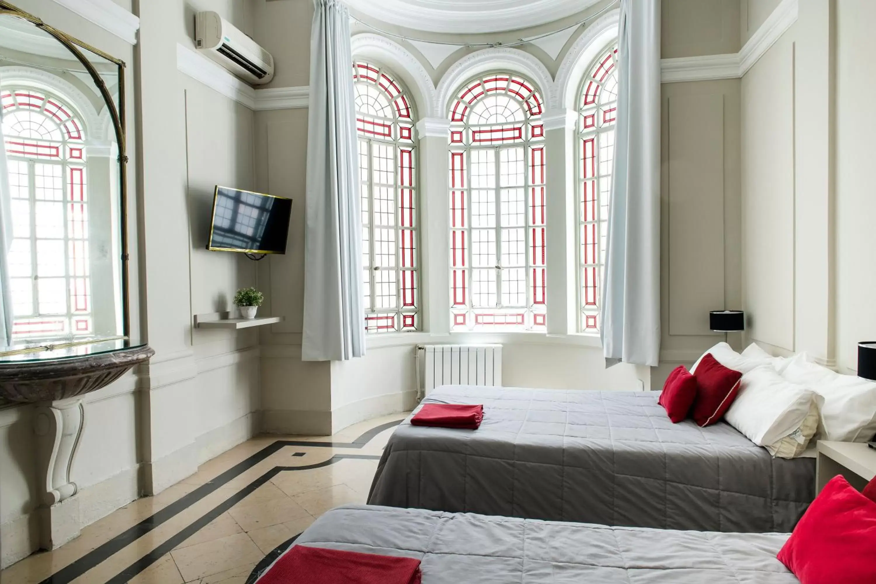 Superior Quadruple Room in Patios de Recoleta Superior Quadruple Room in Patios de Recoleta