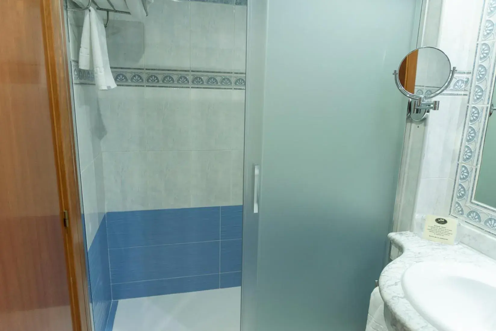 Triple Room in Carlos I Toledo Triple Room in Carlos I Toledo