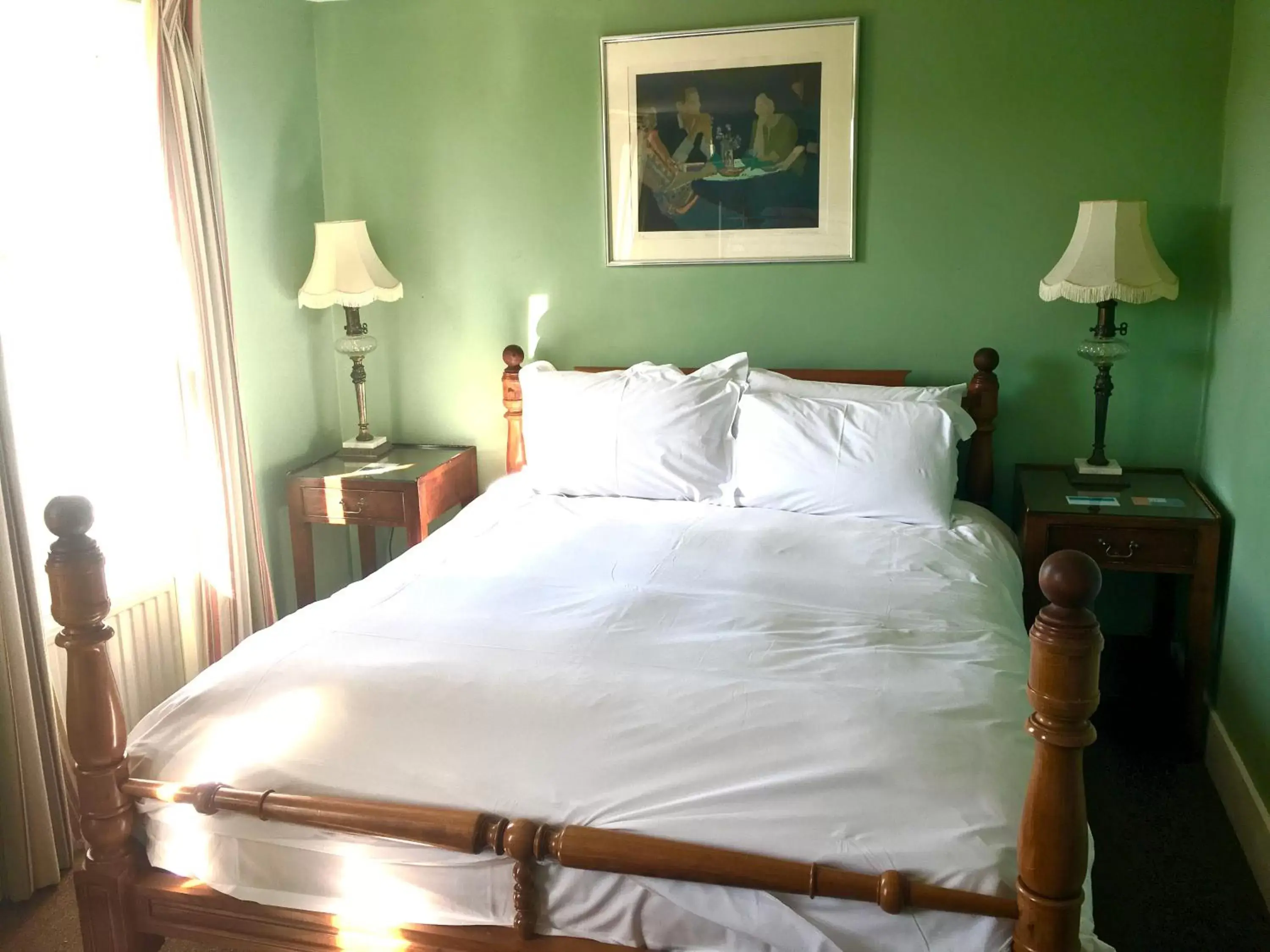 Quadruple Room with Shower in The Royal Harbour Hotel Quadruple Room with Shower in The Royal Harbour Hotel