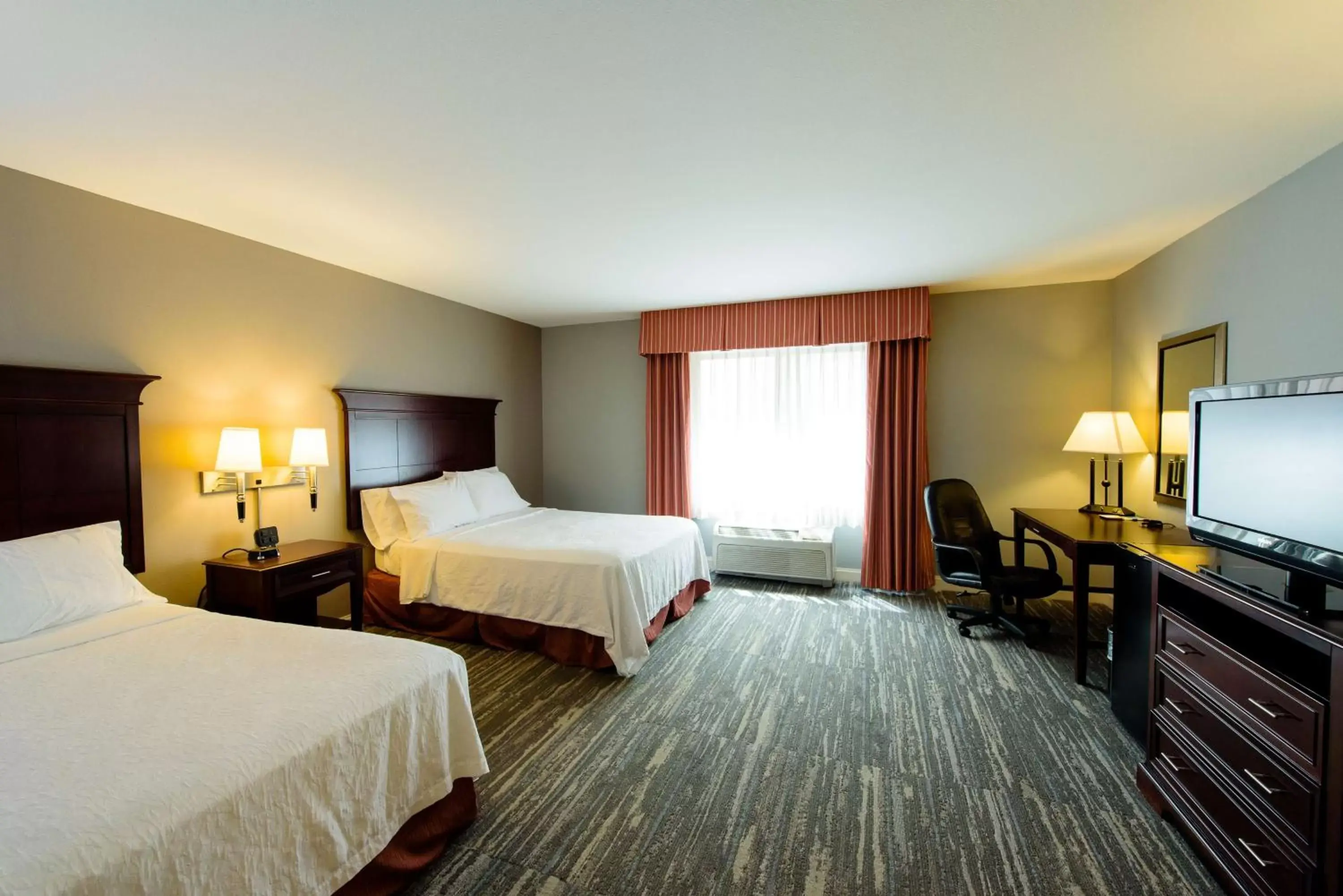 Deluxe Queen Room with Two Queen Beds - Non-Smoking in Hampton Inn & Suites Denver/Highlands Ranch Deluxe Queen Room with Two Queen Beds - Non-Smoking in Hampton Inn & Suites Denver/Highlands Ranch