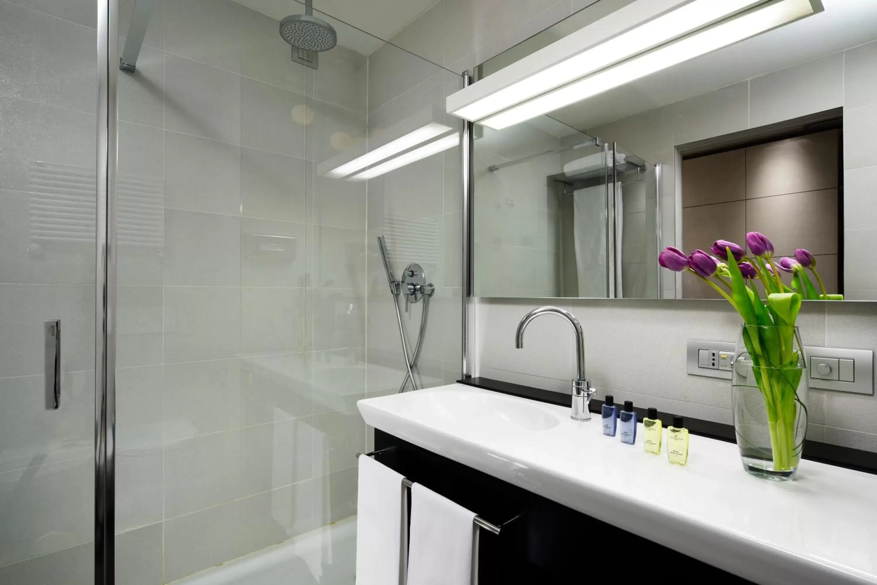 Classic Double Room in UNAHOTELS San Vitale Bologna Classic Double Room in UNAHOTELS San Vitale Bologna