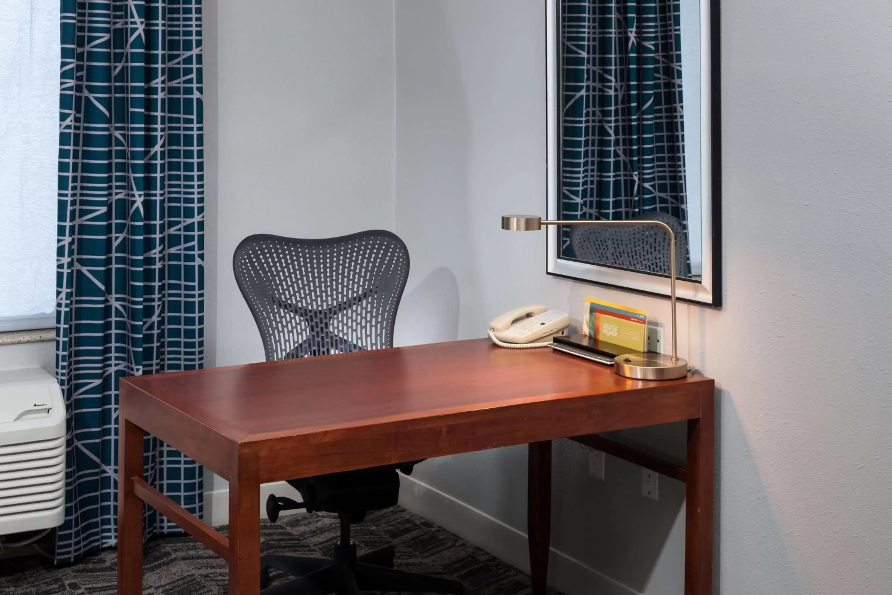 King Room in Hilton Garden Inn Tucson Airport King Room in Hilton Garden Inn Tucson Airport