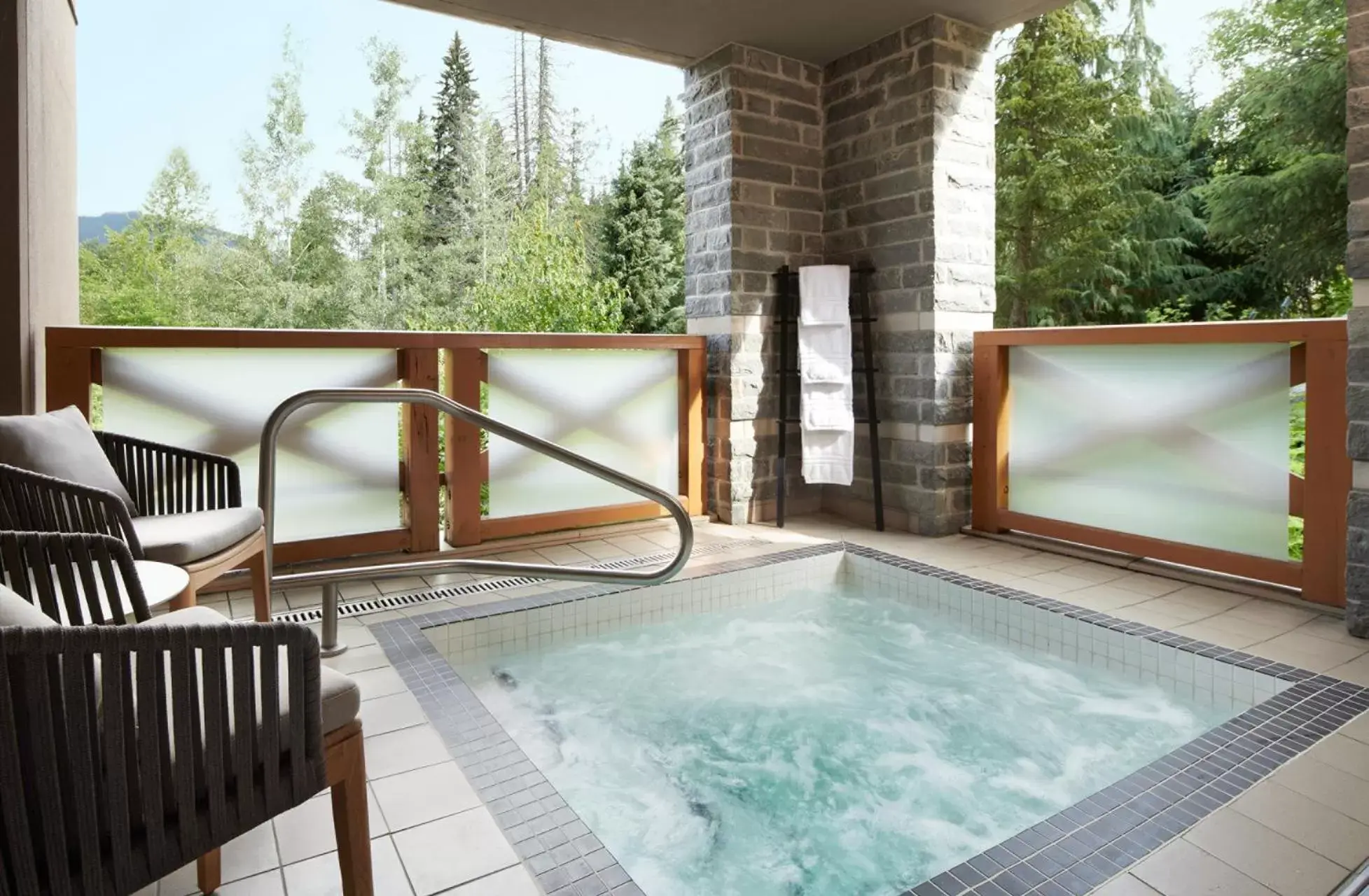 Two-Bedroom Townhouse in Four Seasons Resort Whistler Two-Bedroom Townhouse in Four Seasons Resort Whistler