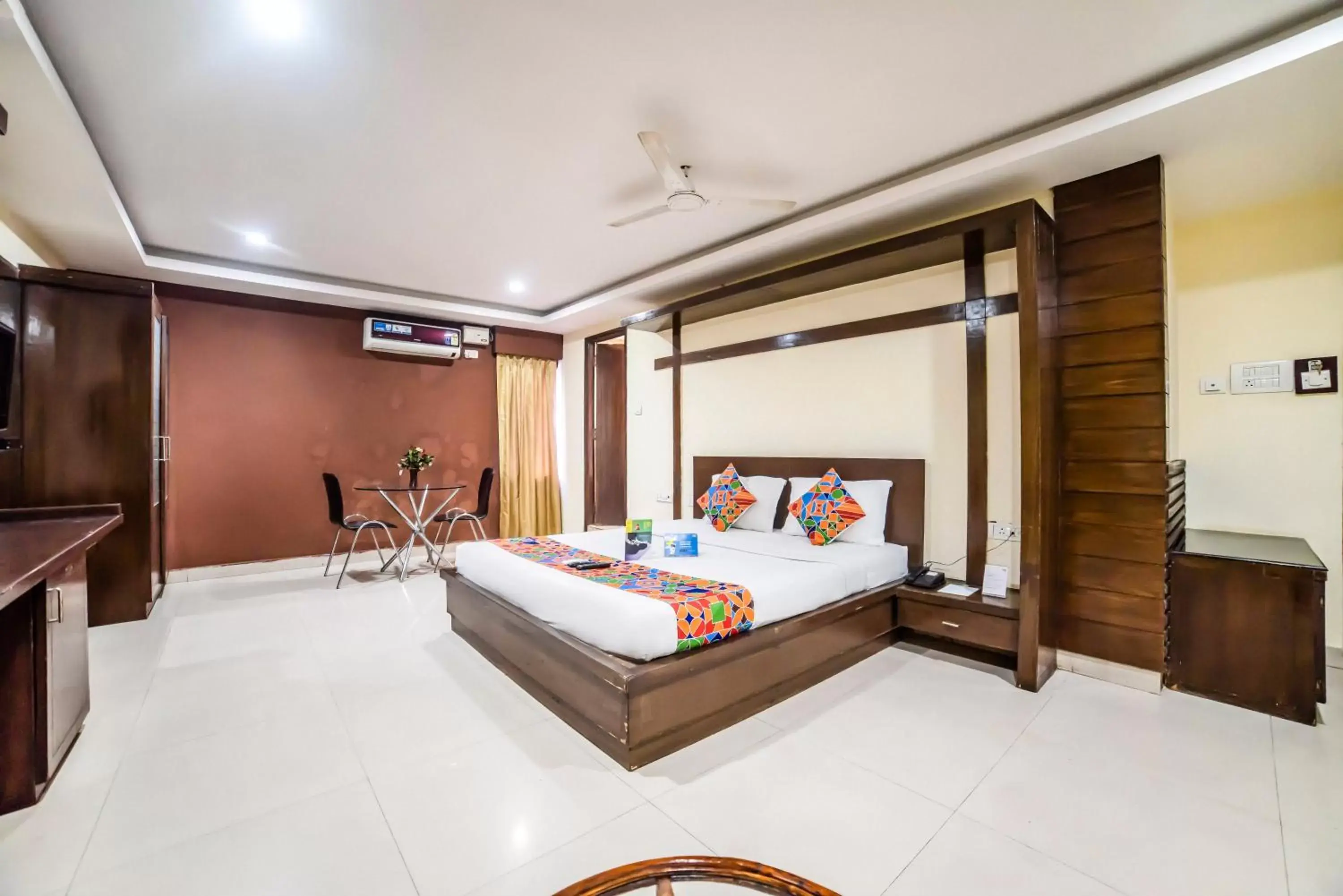 FabHotel Royal Residency II - Nr Lakdikapul Metro Station FabHotel Royal Residency II - Nr Lakdikapul Metro Station