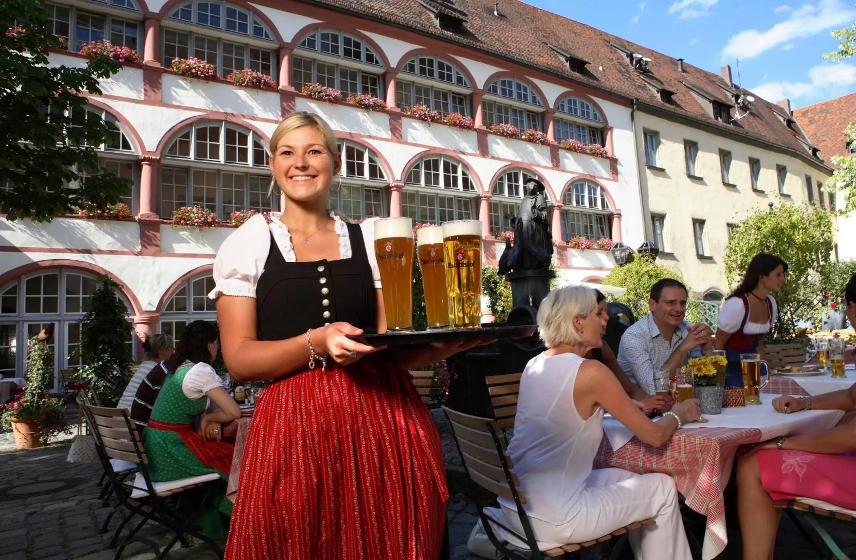 Hotel Bischofshof am Dom Hotel Bischofshof am Dom