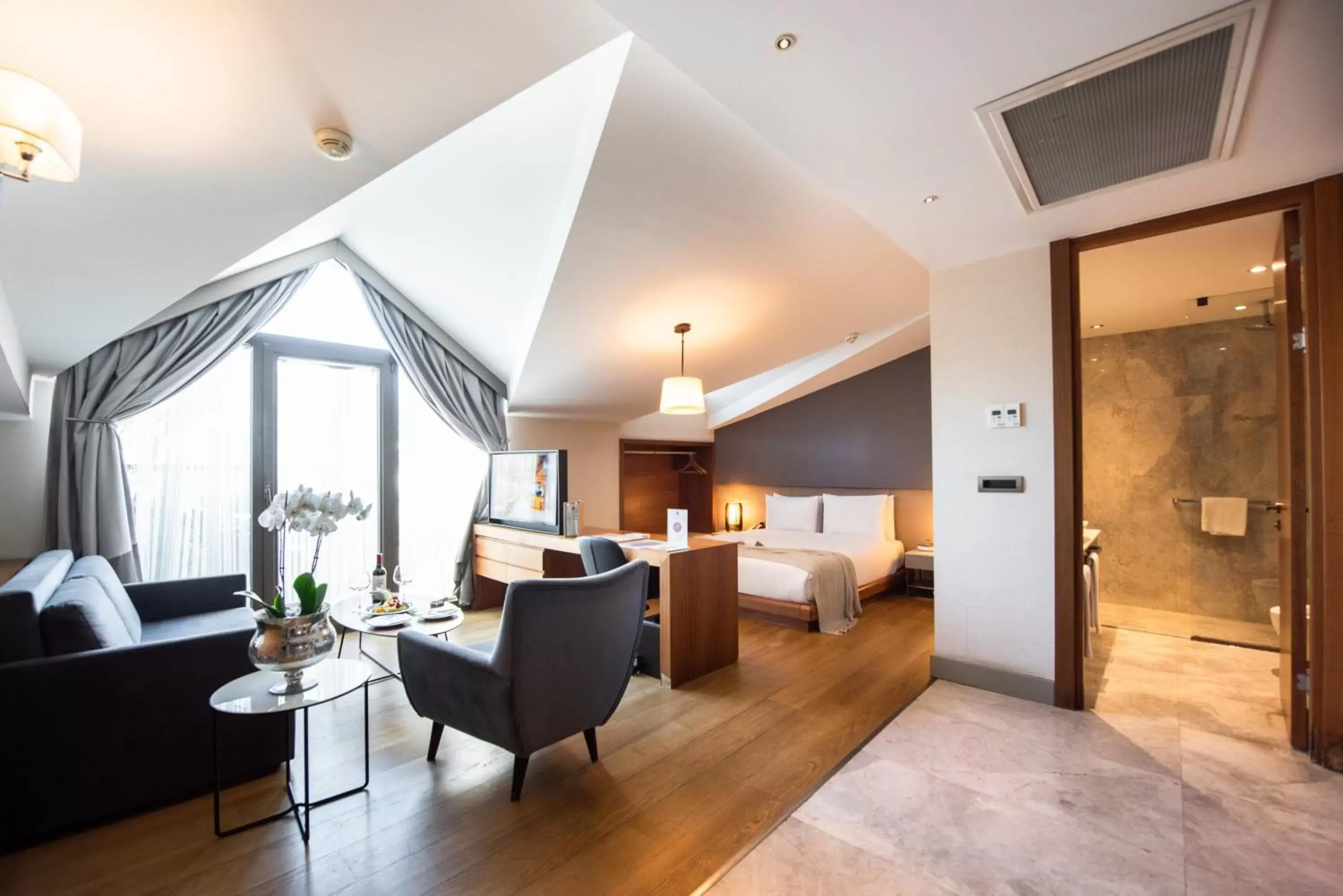 Superior Room with Terrace in Dosso Dossi Hotels & SPA Downtown Superior Room with Terrace in Dosso Dossi Hotels & SPA Downtown