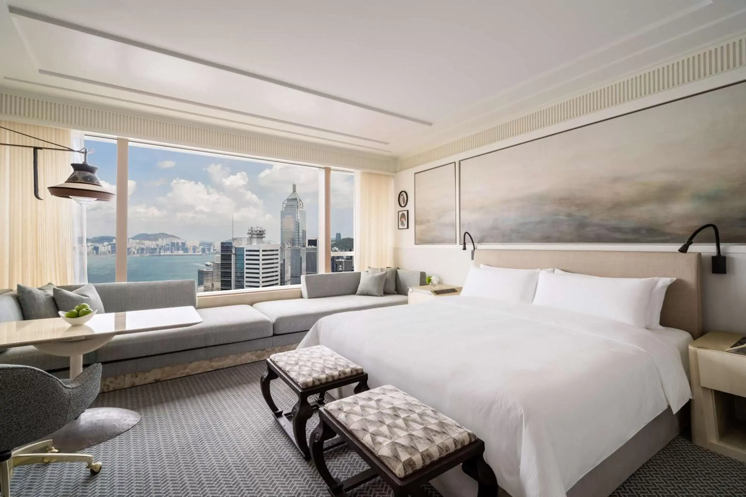 Island Shangri-La Horizon Harbor View King Room (Newly Renovated) in Island Shangri-La, Hong Kong Island Shangri-La Horizon Harbor View King Room (Newly Renovated) in Island Shangri-La, Hong Kong