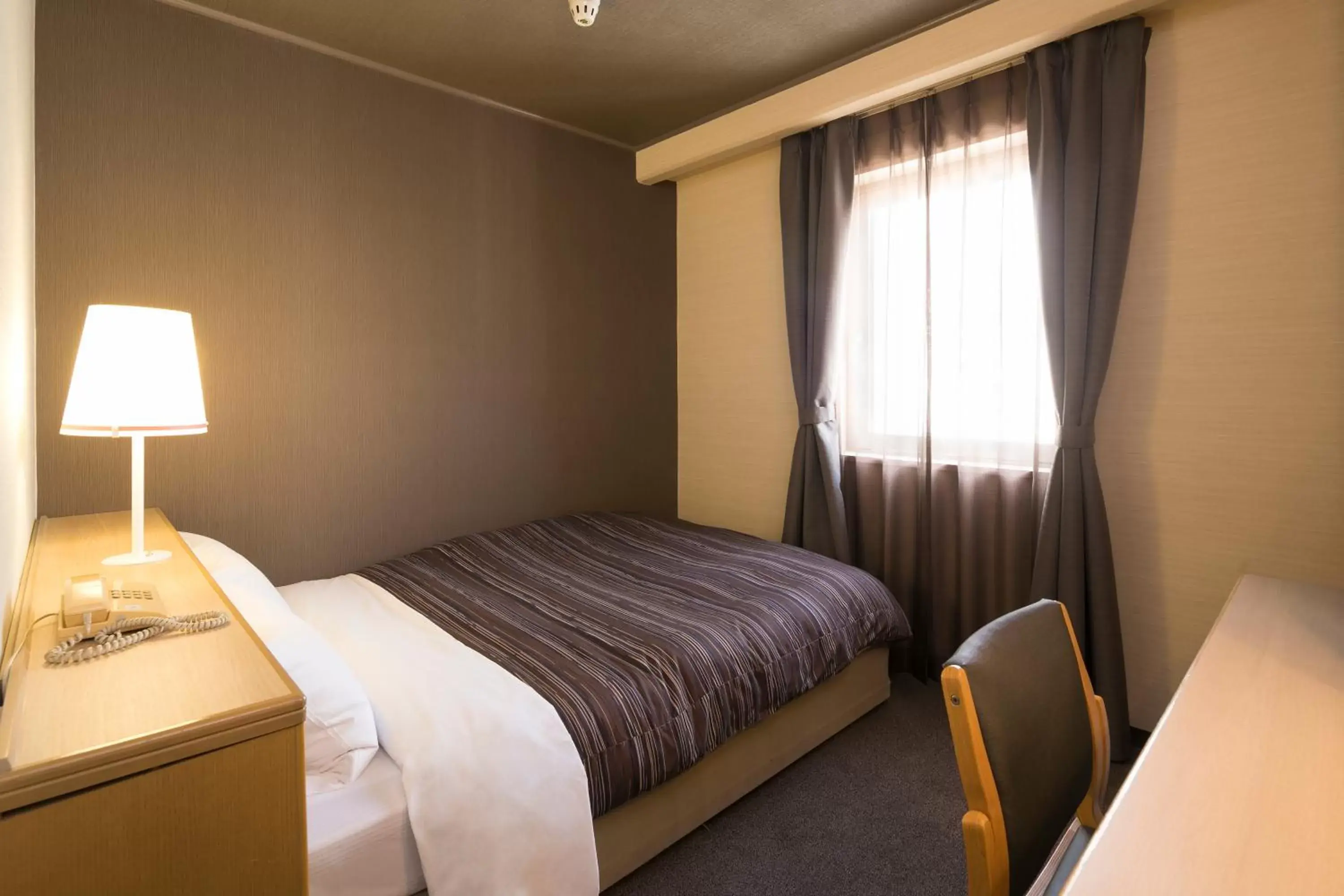 Double Room with Small Double Bed - Non-Smoking in Ark Hotel Okayama -ROUTE INN HOTELS- Double Room with Small Double Bed - Non-Smoking in Ark Hotel Okayama -ROUTE INN HOTELS-