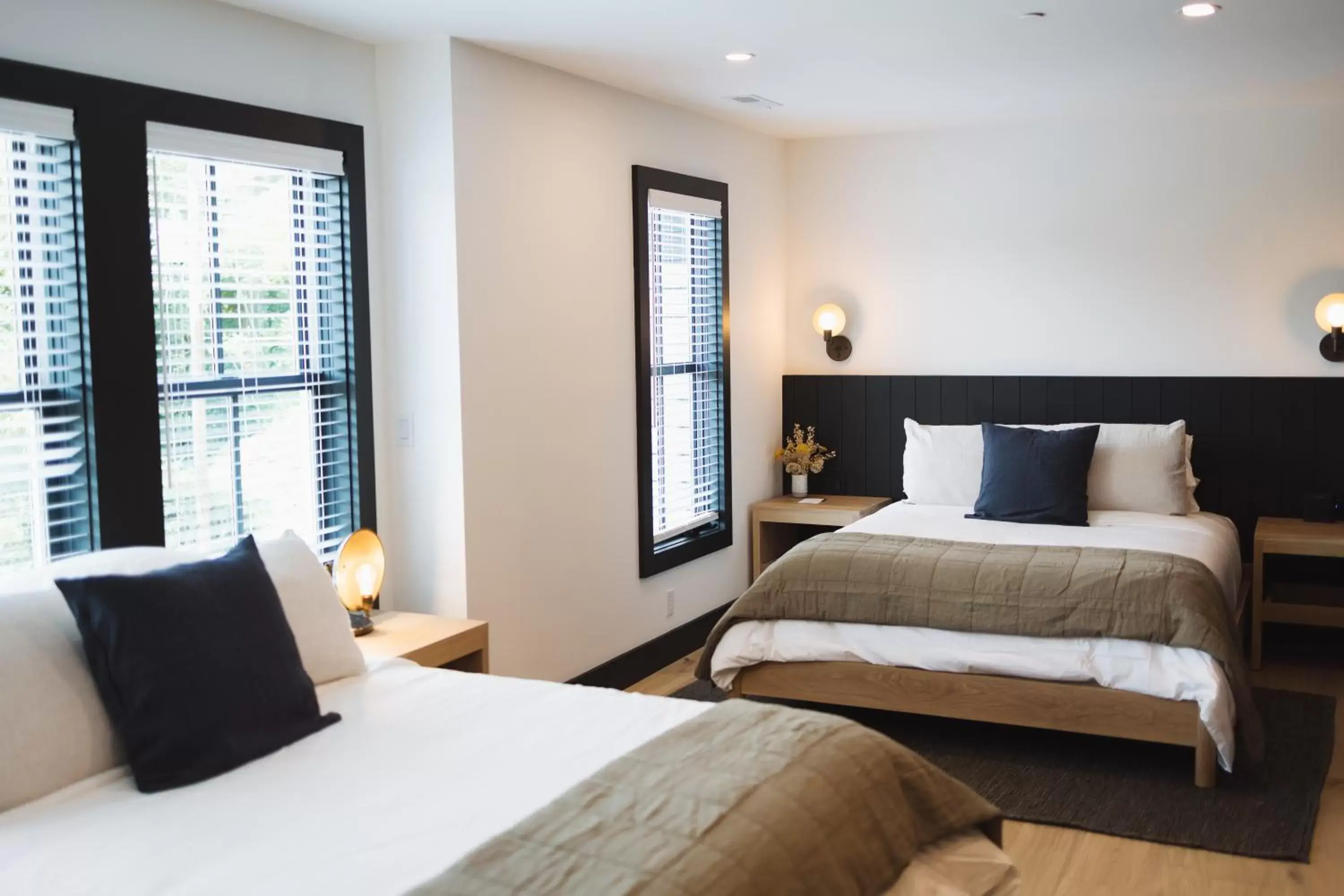 Queen Room in The Wildset Queen Room in The Wildset