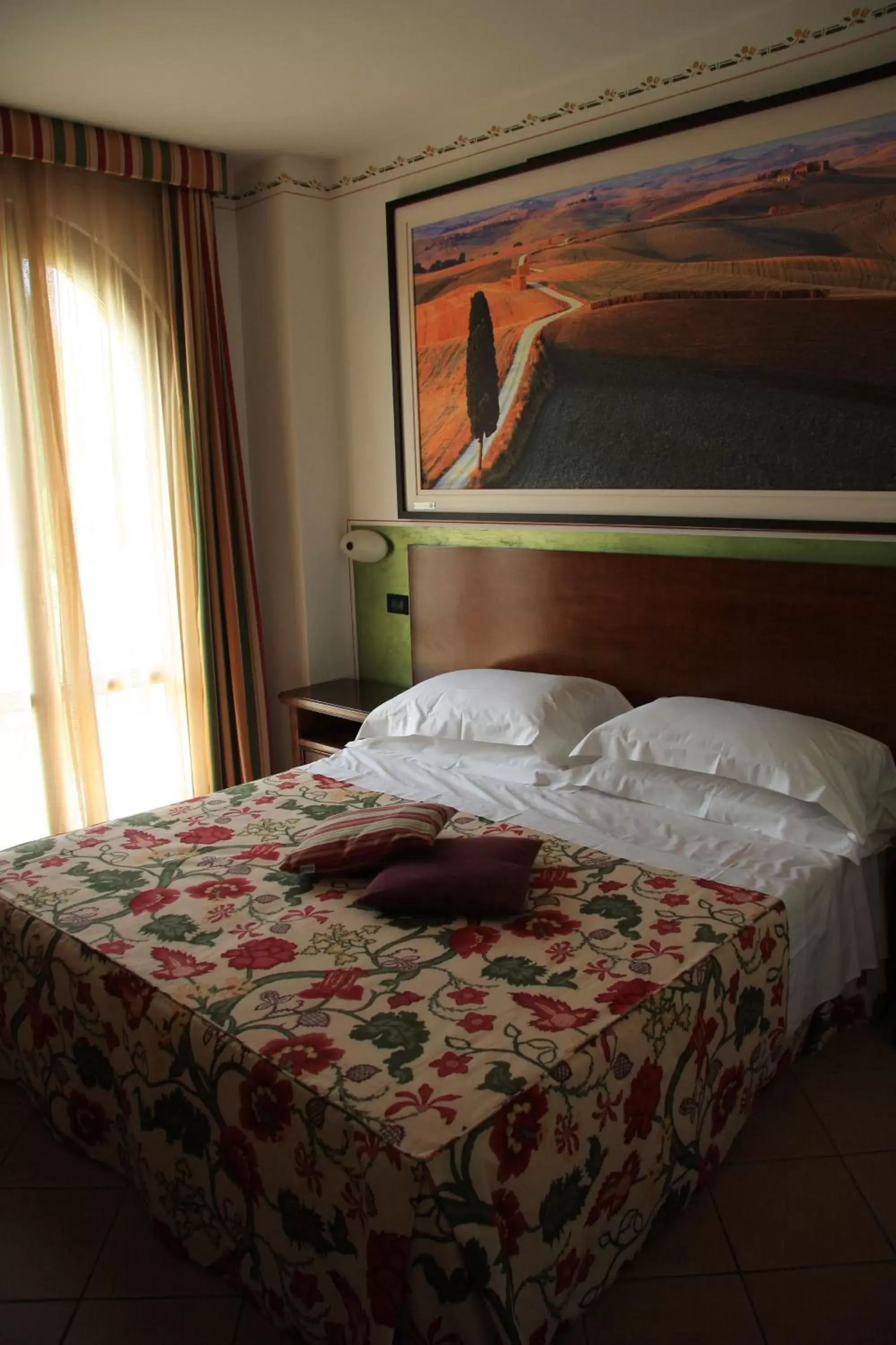 Single Room with Patio - single occupancy in Hotel Sovestro Single Room with Patio - single occupancy in Hotel Sovestro