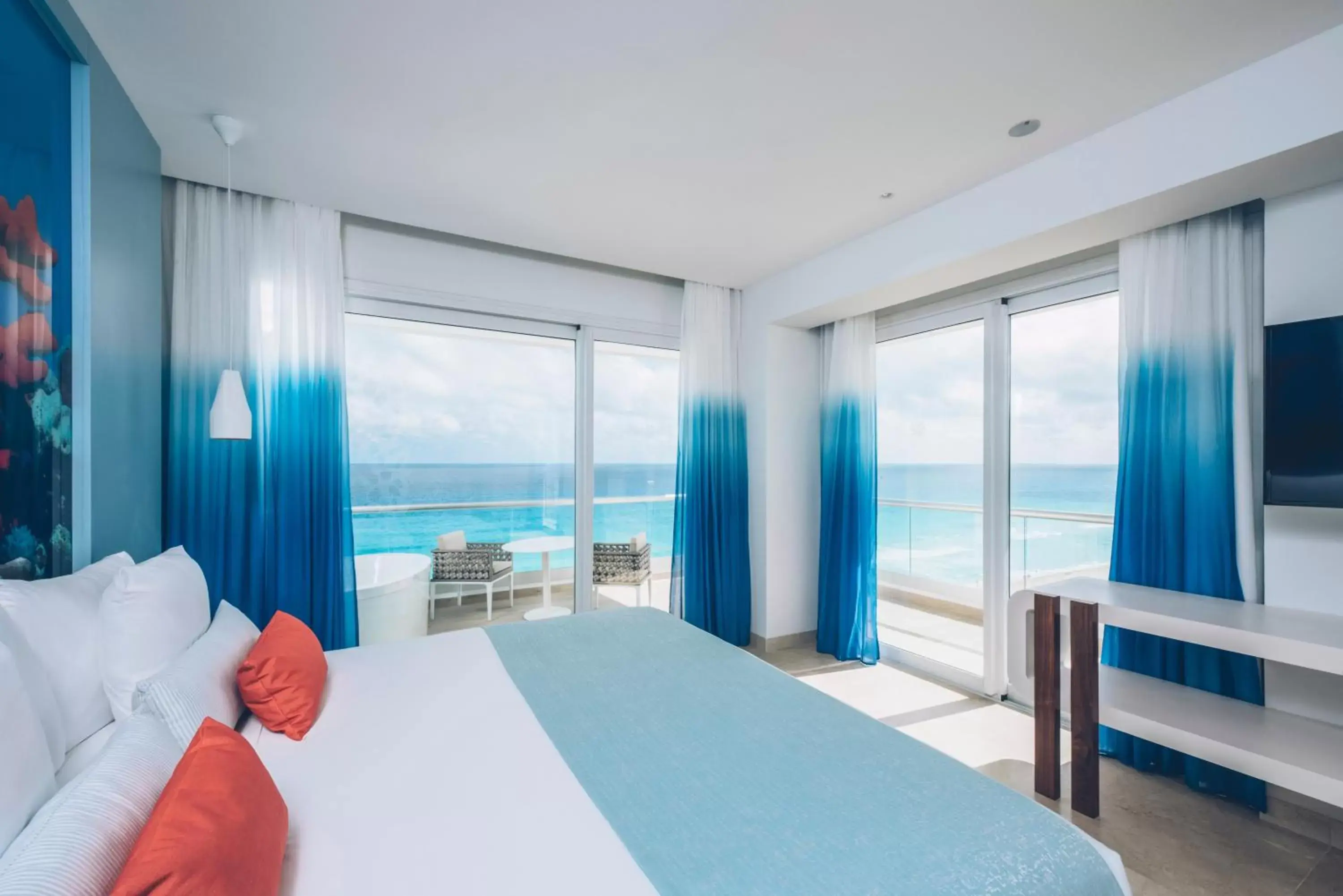 Junior Suite Ocean Front Corner (1 Adult) in Coral Level at Iberostar Selection Cancun Junior Suite Ocean Front Corner (1 Adult) in Coral Level at Iberostar Selection Cancun