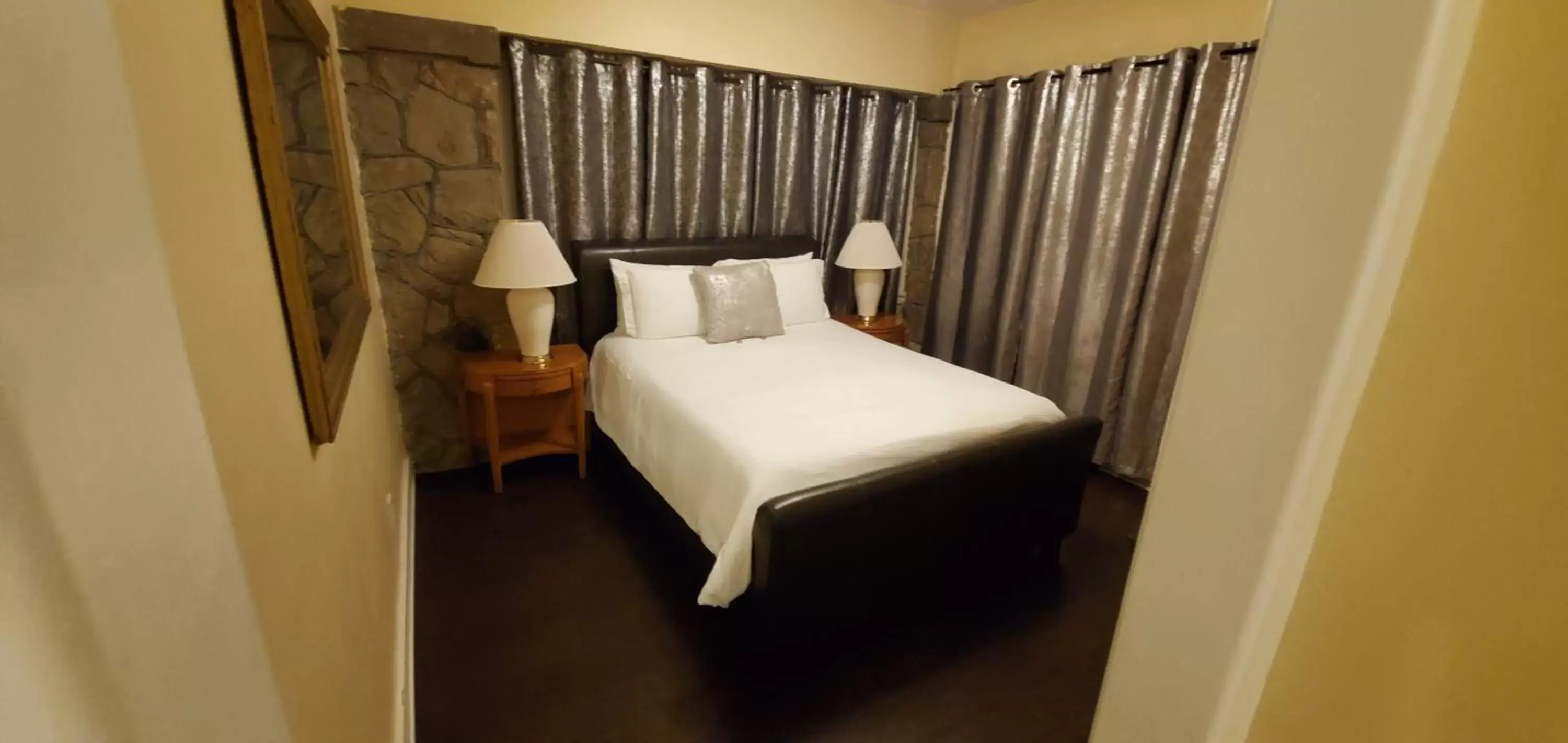 Double Room in Glen Tavern Inn Double Room in Glen Tavern Inn