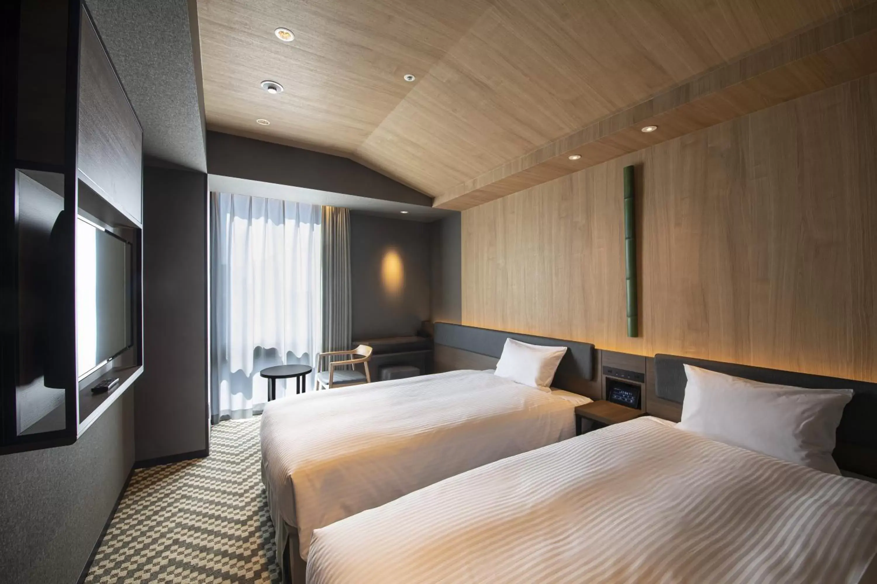 Twin Room - High Floor in Hotel Keihan Tenmabashi Ekimae Twin Room - High Floor in Hotel Keihan Tenmabashi Ekimae