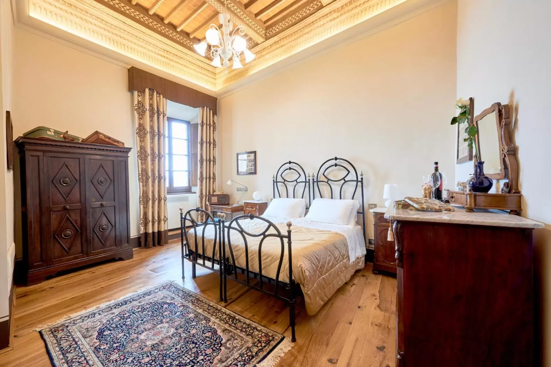 Deluxe Double Room with Spa Bath in Il Tosco Deluxe Double Room with Spa Bath in Il Tosco