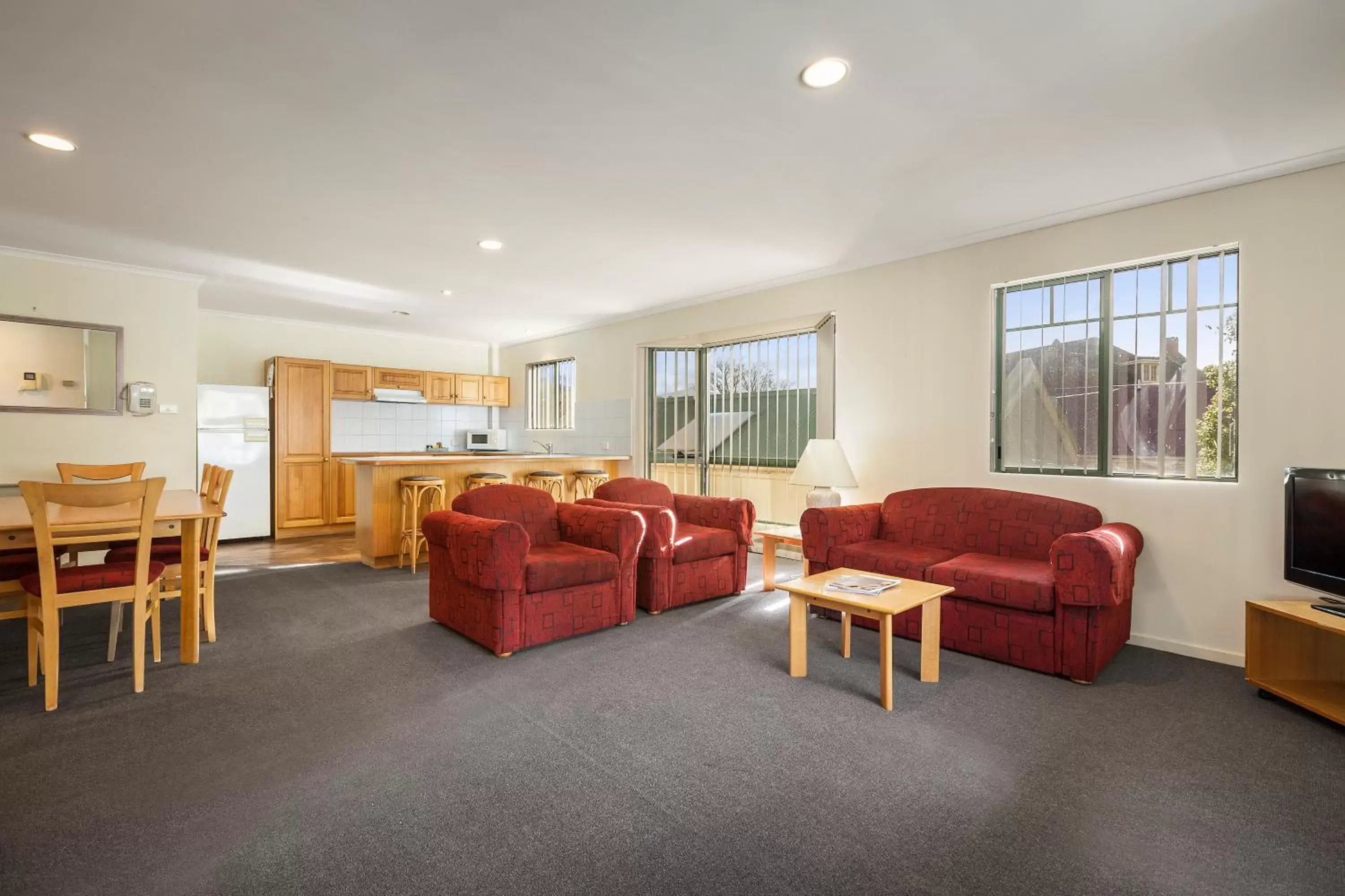 Four-Bedroom Apartment in Quest Trinity House Four-Bedroom Apartment in Quest Trinity House