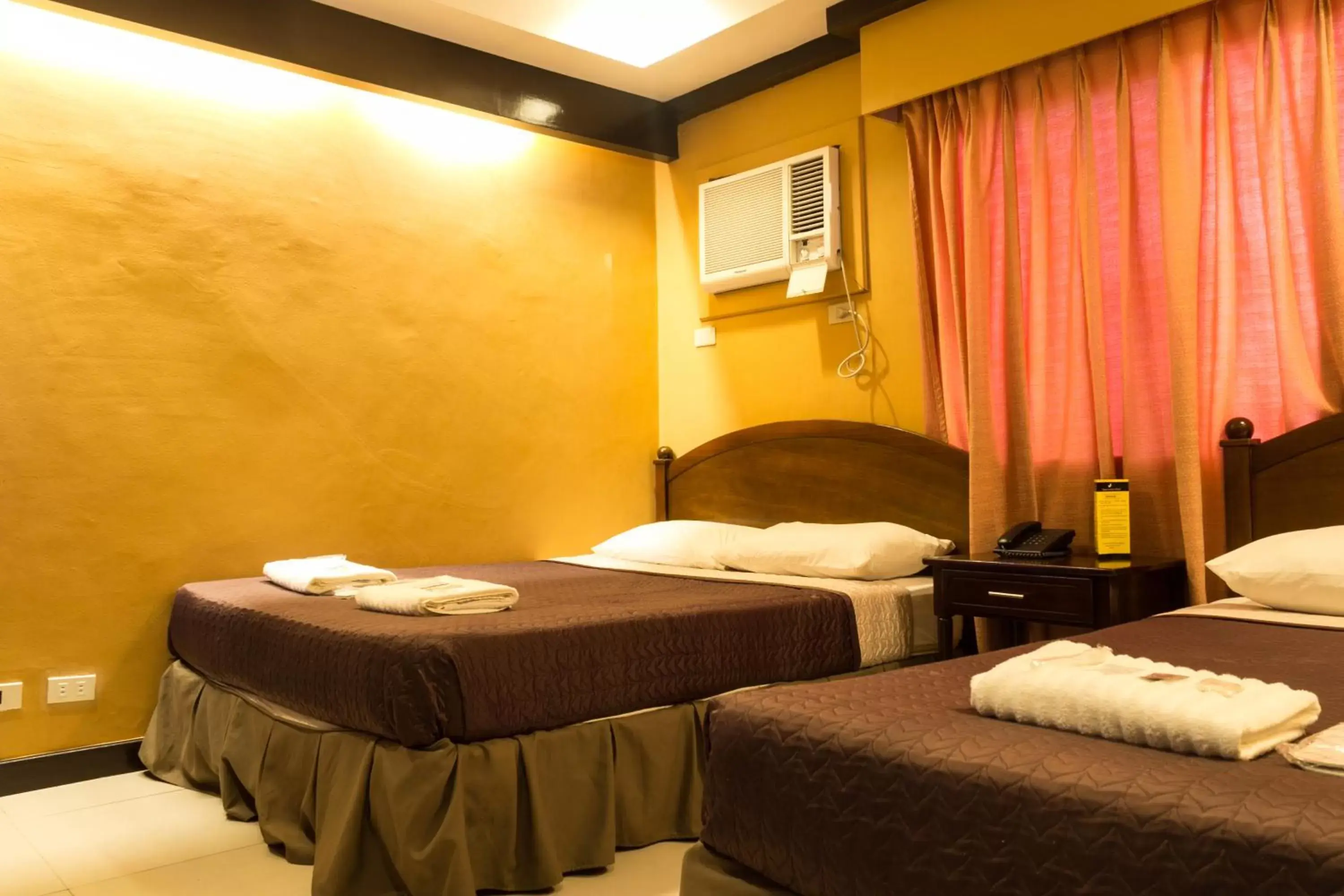 Family Room (2 Adults + 2 Children) in Tagaytay Country Hotel Family Room (2 Adults + 2 Children) in Tagaytay Country Hotel