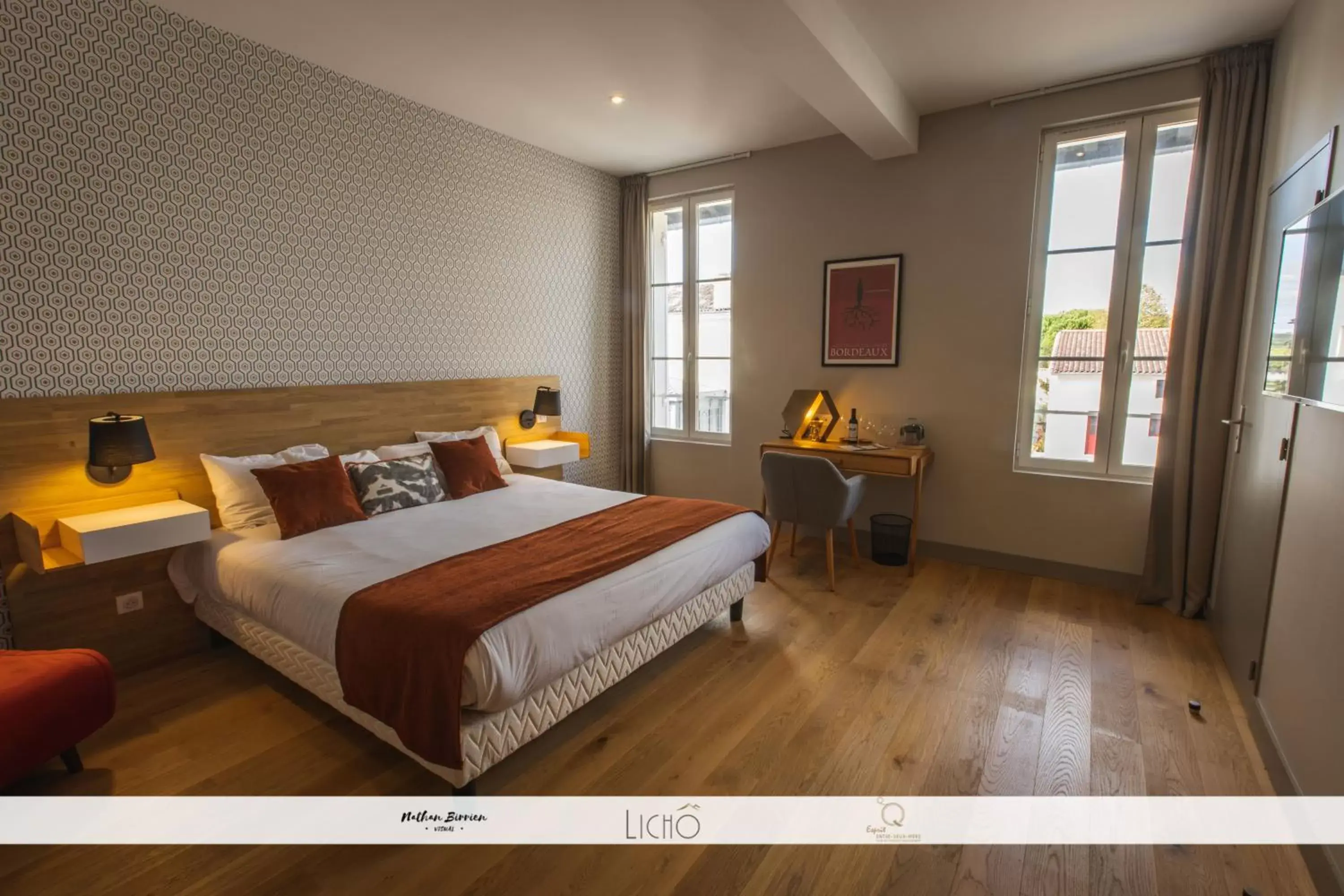 Small Double Room in Chambres d'hôtes du Château de Seguin Small Double Room in Chambres d'hôtes du Château de Seguin