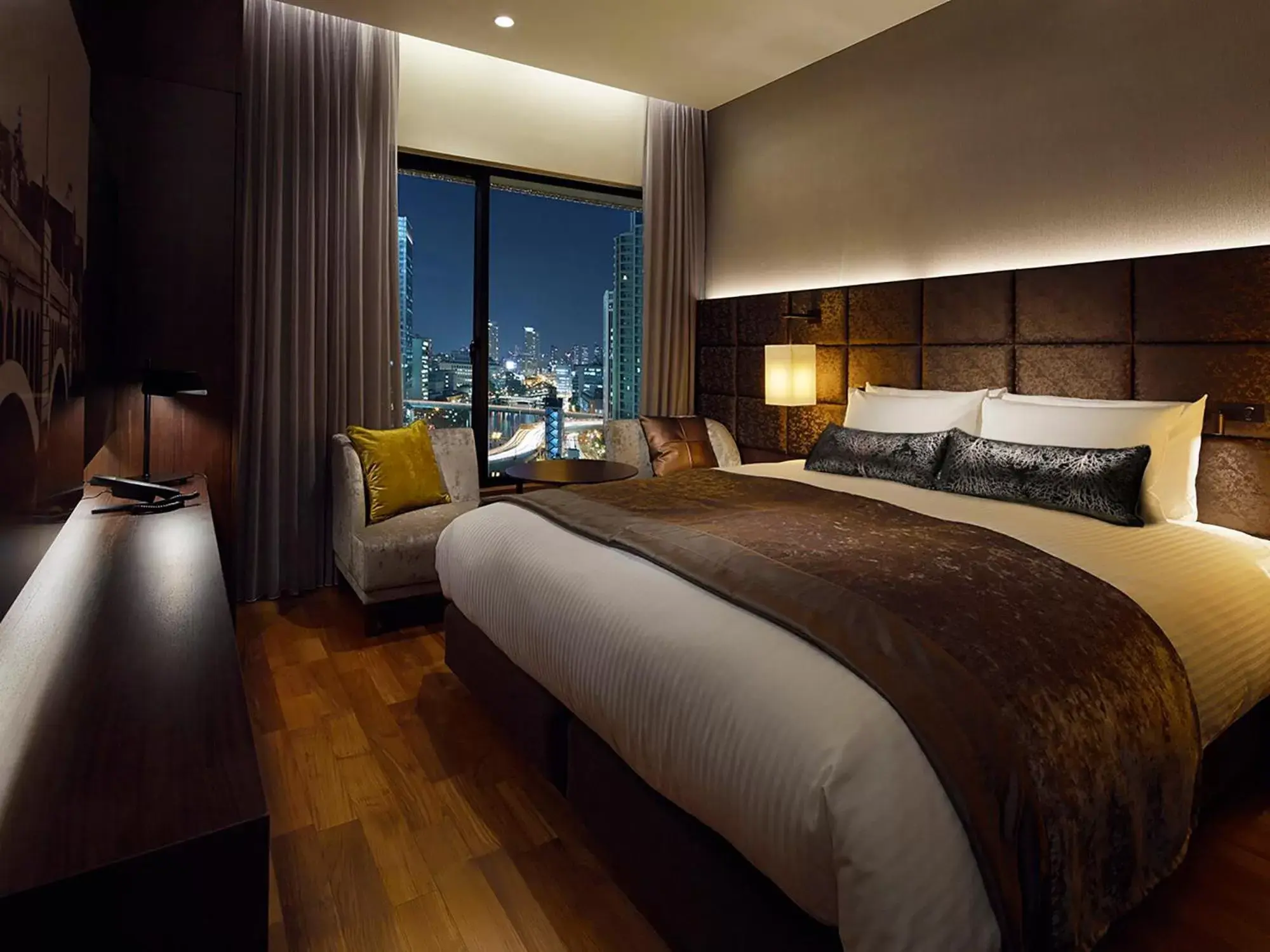 Superior Queen Room - Non-Smoking - River View with Lounge Access in Mitsui Garden Hotel Osaka Premier Superior Queen Room - Non-Smoking - River View with Lounge Access in Mitsui Garden Hotel Osaka Premier