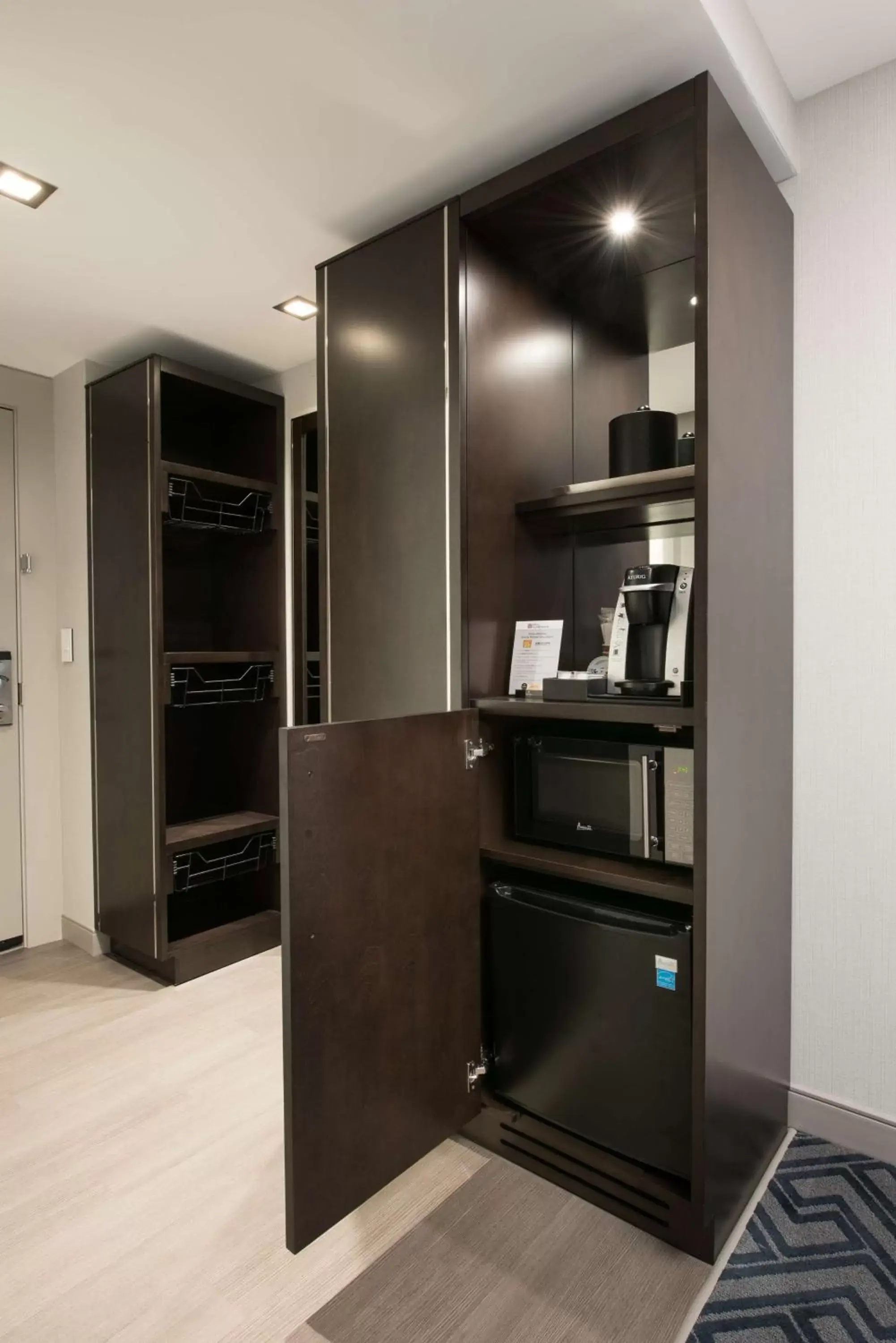 Queen Room with Two Queen Beds - Hearing Access in Hilton Garden Inn Foxborough Patriot Place Queen Room with Two Queen Beds - Hearing Access in Hilton Garden Inn Foxborough Patriot Place