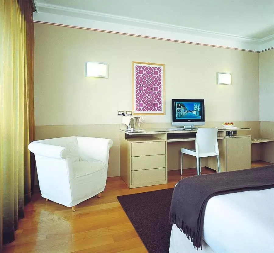 Suite with Spa Access in Hotel Acquaviva Del Garda Suite with Spa Access in Hotel Acquaviva Del Garda