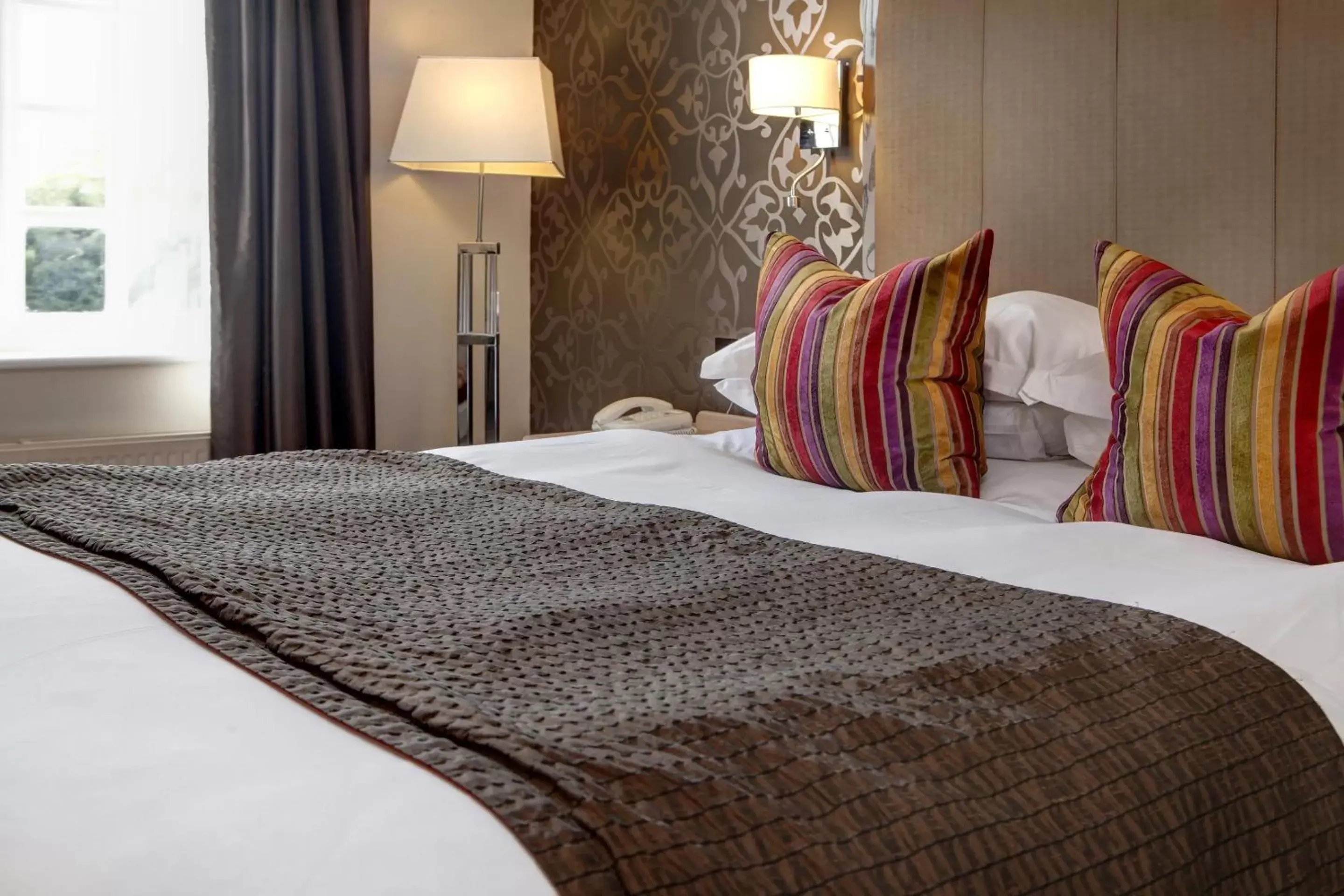 Deluxe Family Queen Room with Sofa Bed in Ivy Hill Hotel, Sure Hotel Collection by Best Western Deluxe Family Queen Room with Sofa Bed in Ivy Hill Hotel, Sure Hotel Collection by Best Western