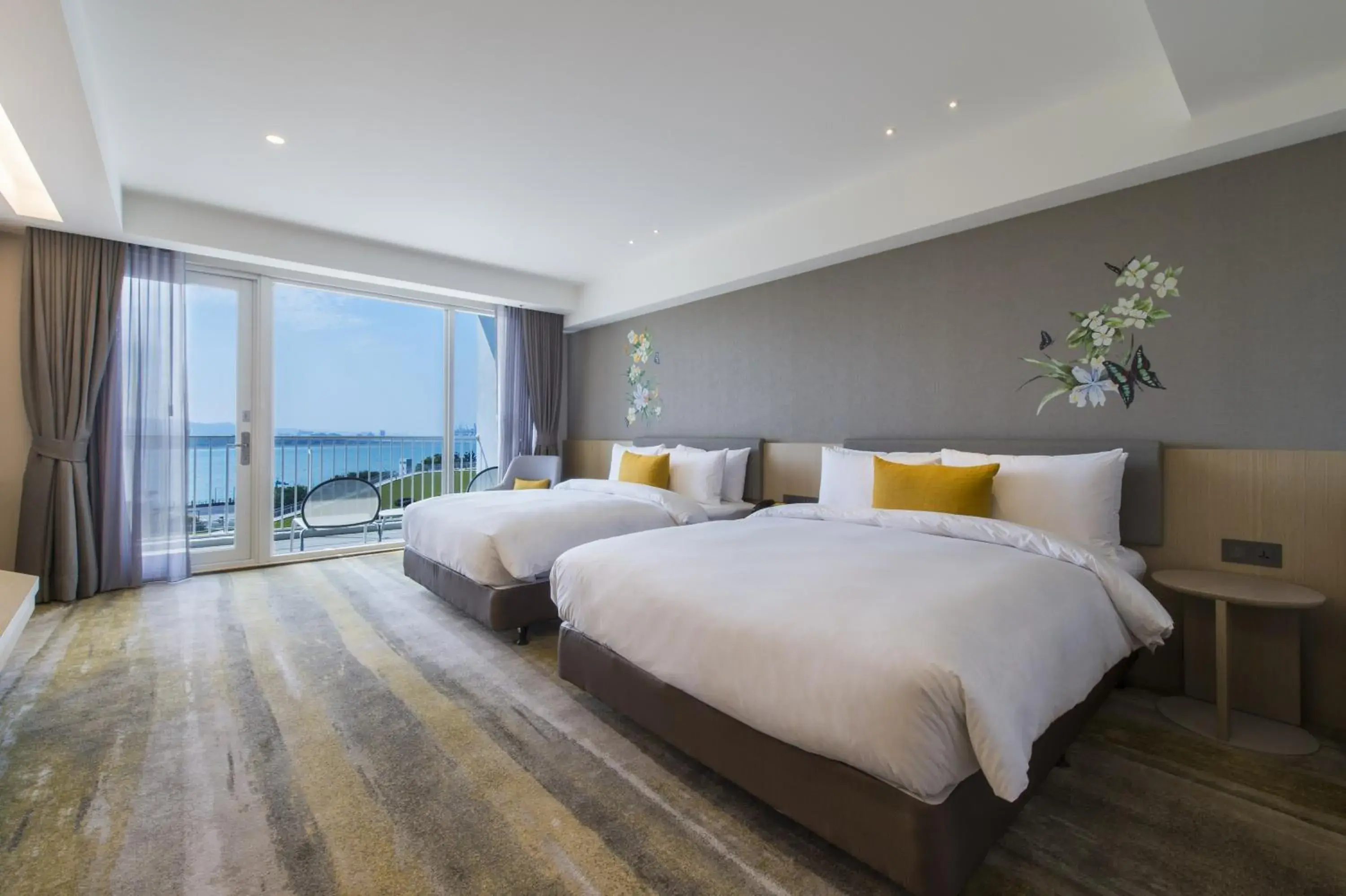 Twin Room with River View in Golden Tulip FAB Hotel New Taipei Twin Room with River View in Golden Tulip FAB Hotel New Taipei