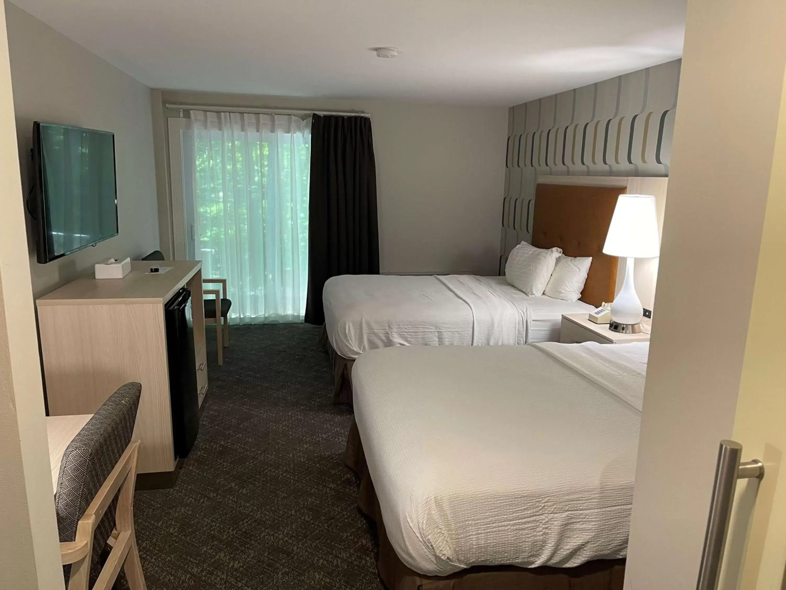 Queen Room with Two Queen Beds - River View (Not Pet-Friendly) in Woodwards White Mountain Resort, BW Signature Collection Queen Room with Two Queen Beds - River View (Not Pet-Friendly) in Woodwards White Mountain Resort, BW Signature Collection