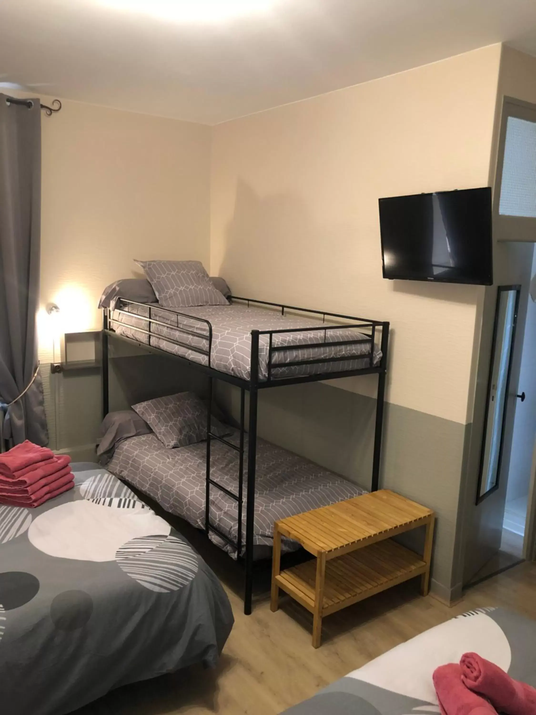 Family Room in Hotel des Remparts Family Room in Hotel des Remparts