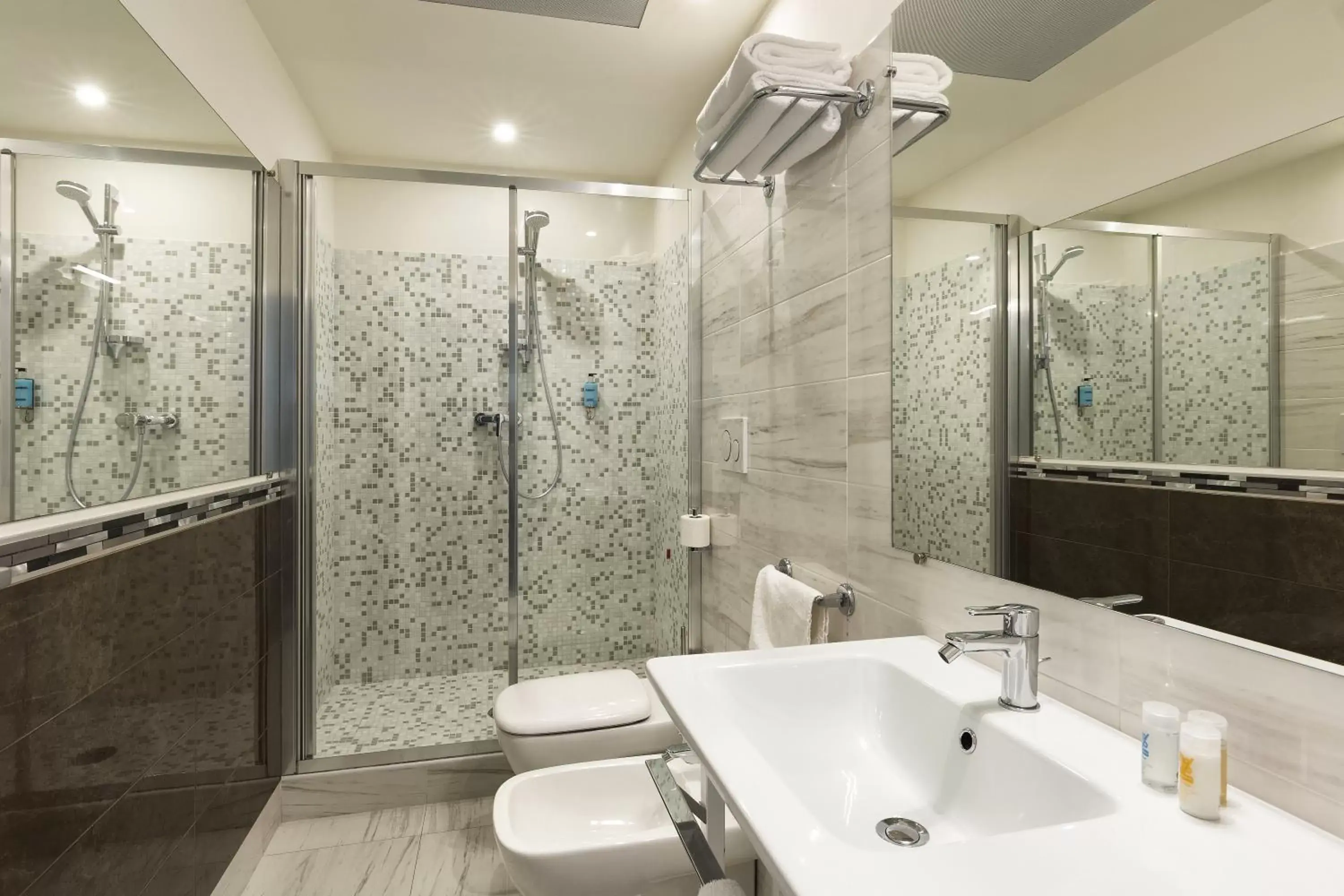 Superior Double Room with Balcony in Adesso Hotel Superior Double Room with Balcony in Adesso Hotel