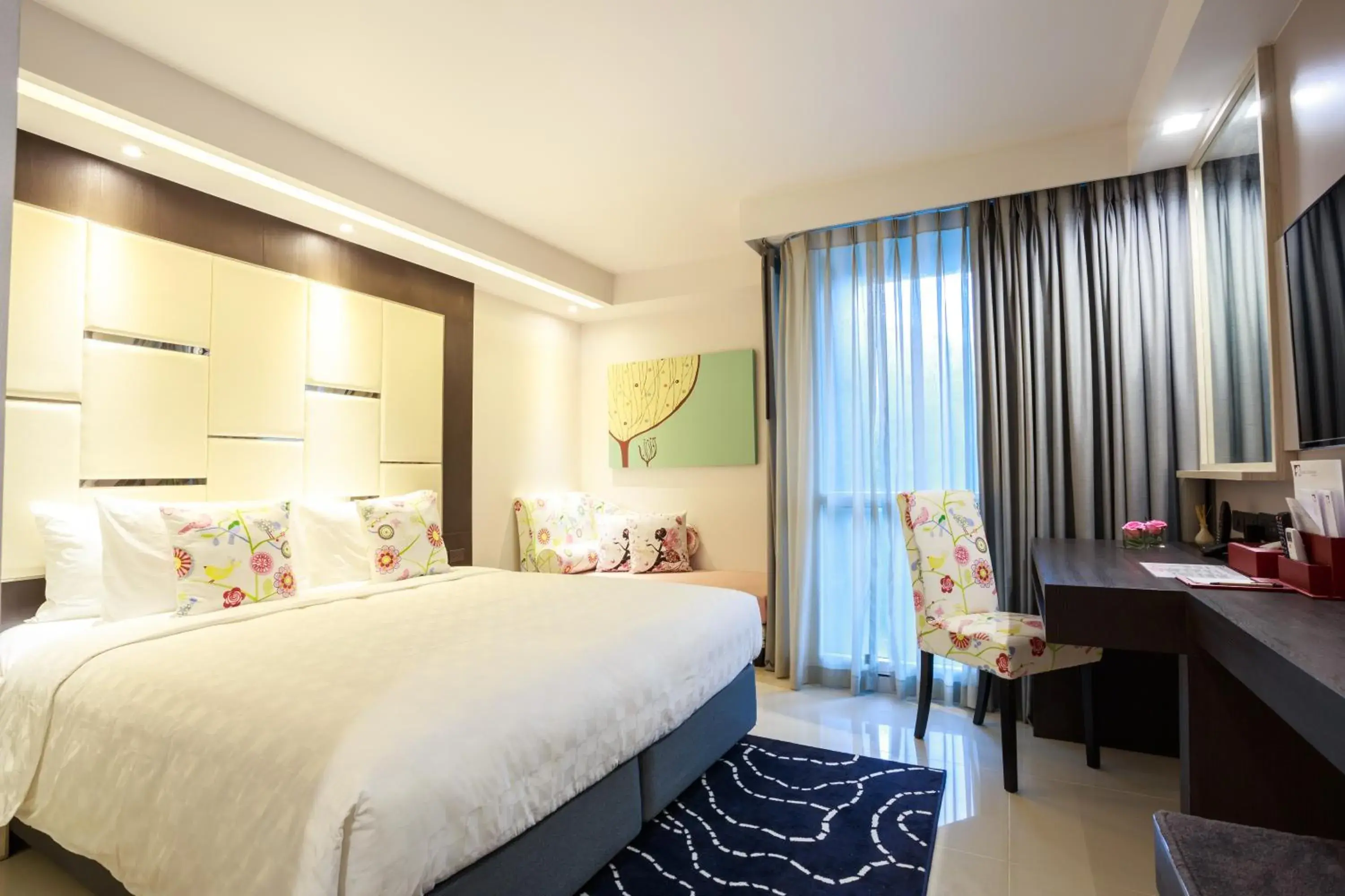 Classic Double or Twin Room in Hotel Clover Asoke - SHA Extra Plus Classic Double or Twin Room in Hotel Clover Asoke - SHA Extra Plus