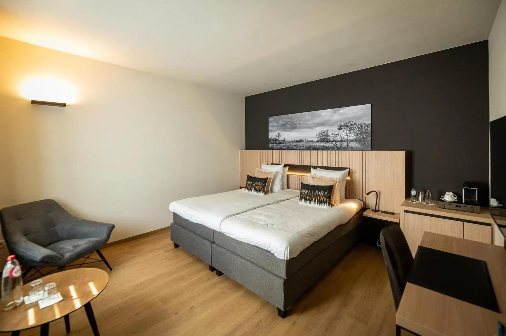 Suite - Annex Building in La Villa des Fleurs Suite - Annex Building in La Villa des Fleurs