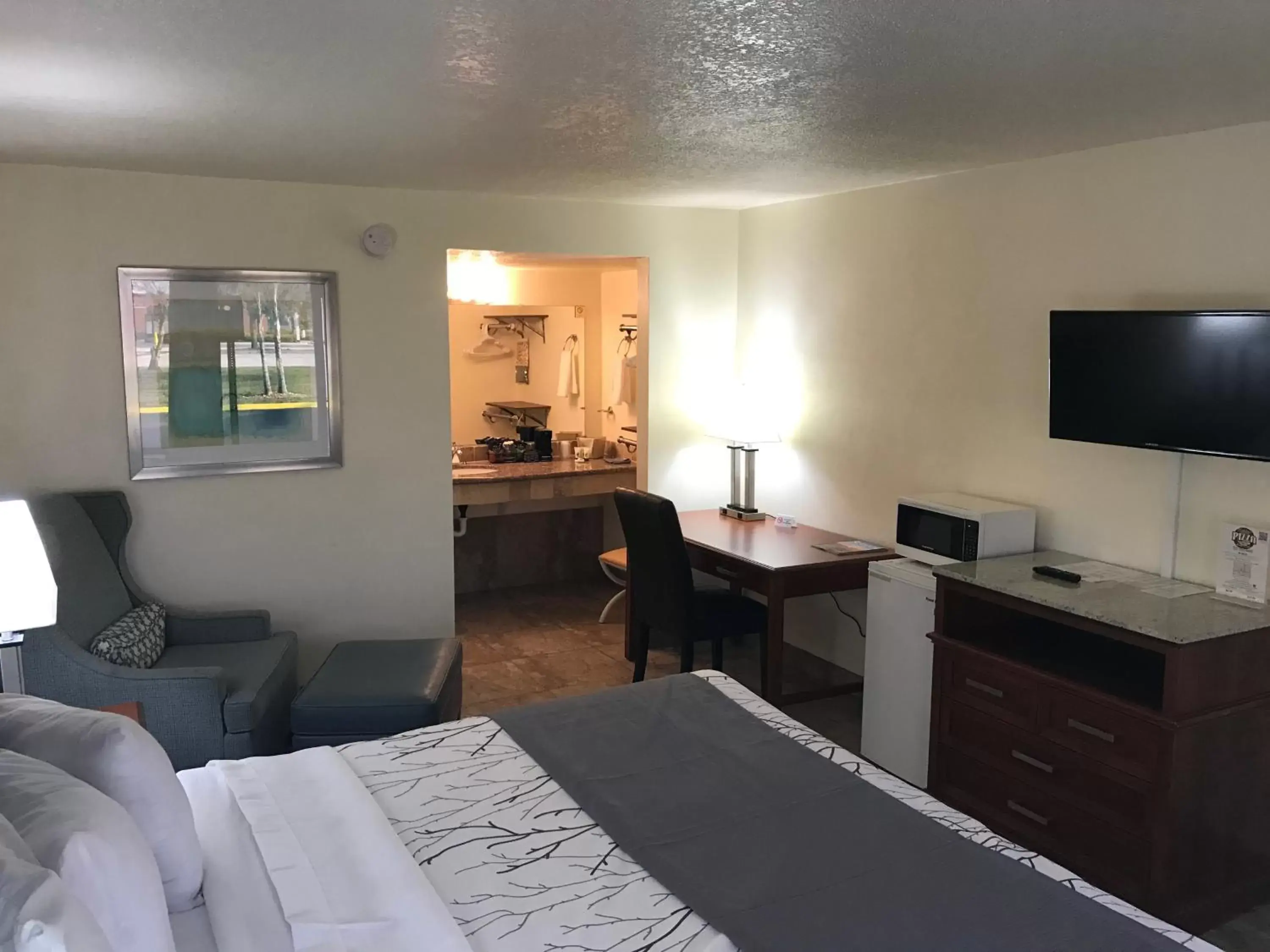 King Room in At Home Inn - Fort Pierce King Room in At Home Inn - Fort Pierce