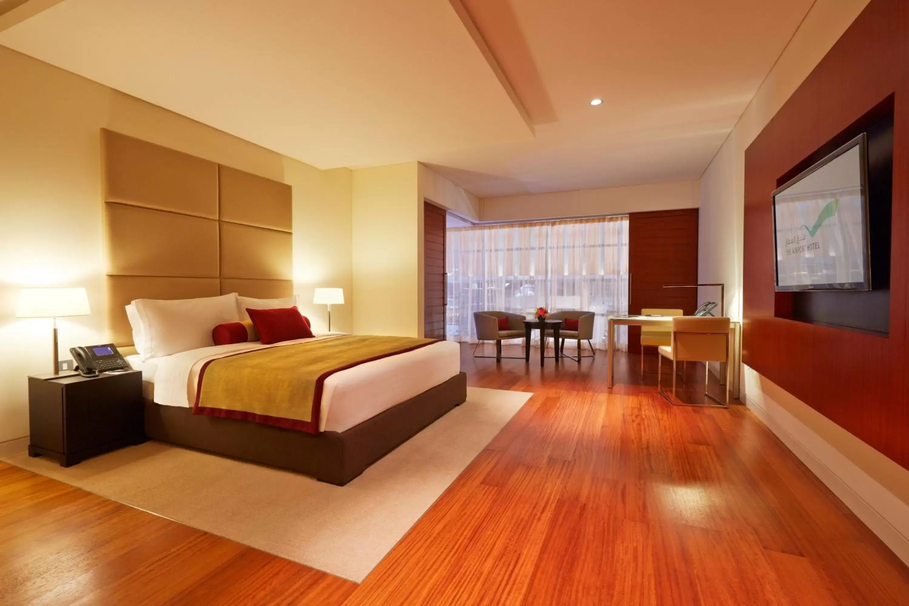 Deluxe King Room in Oryx Airport Hotel -Transit Only Deluxe King Room in Oryx Airport Hotel -Transit Only