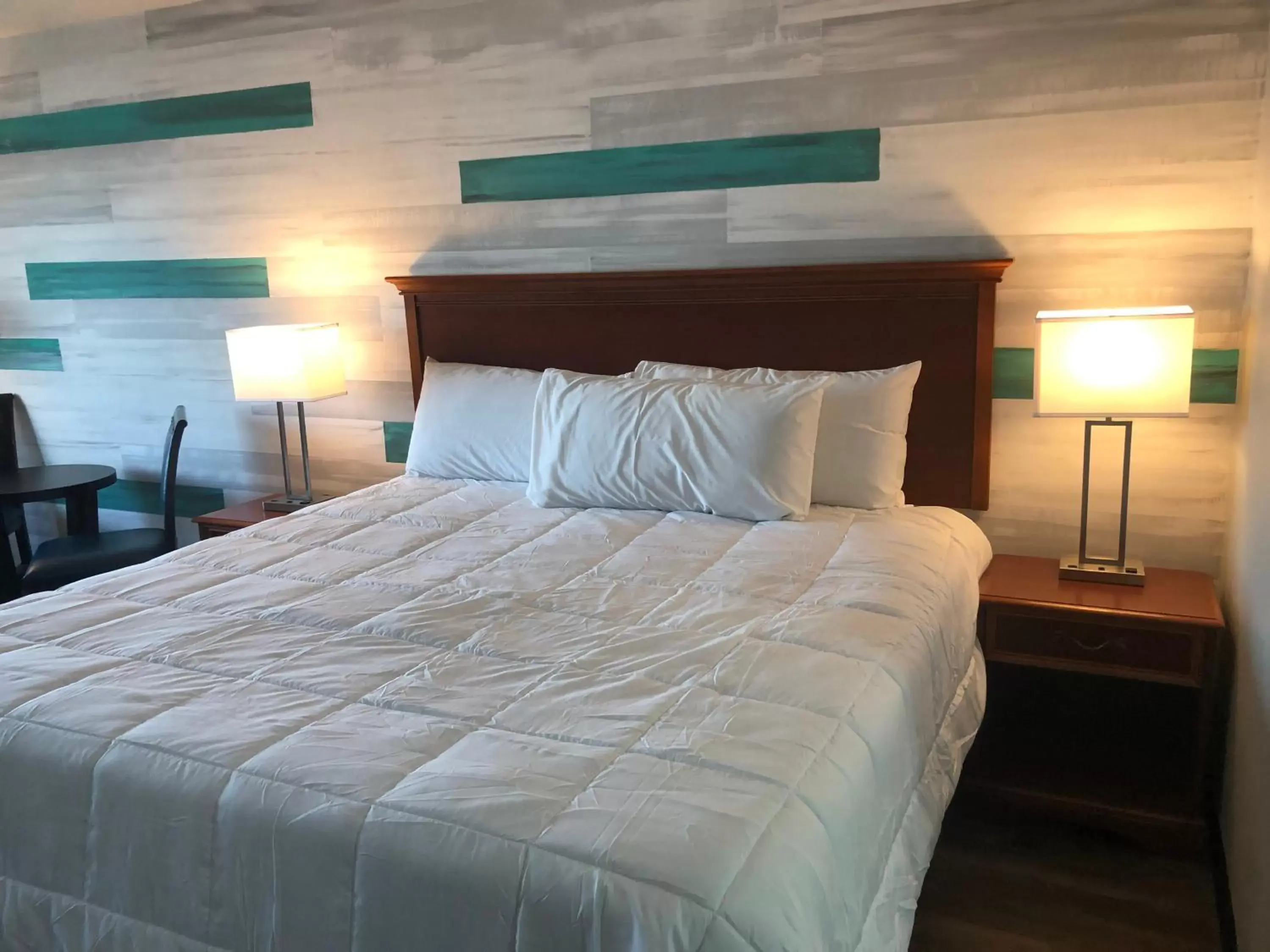 Ocean Front King Studio in Gazebo Inn Oceanfront Ocean Front King Studio in Gazebo Inn Oceanfront