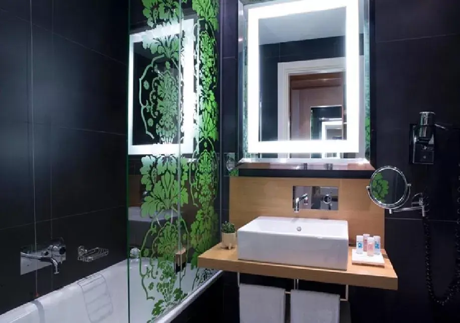 Junior Suite with Balcony in Hotel Midas Roma - A member of Barcelo Hotel Group Junior Suite with Balcony in Hotel Midas Roma - A member of Barcelo Hotel Group