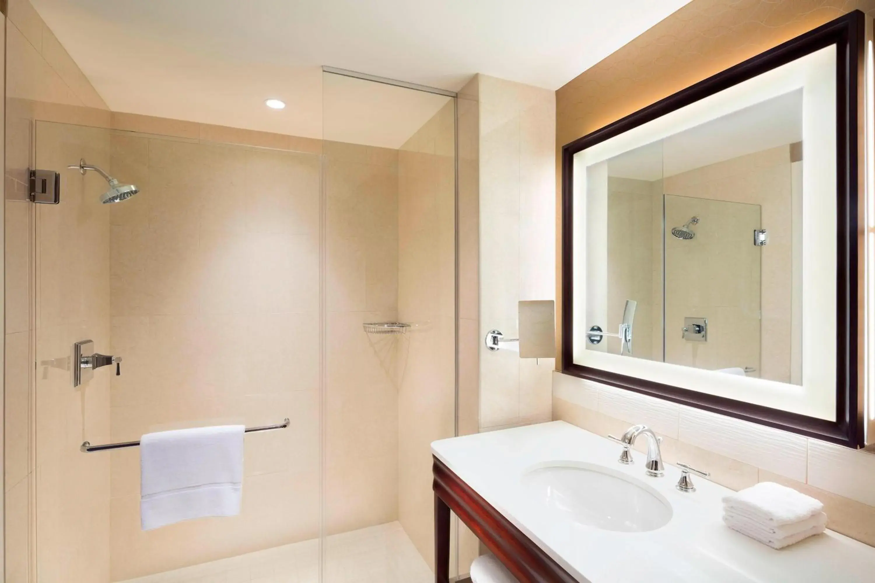 Club lounge access, Guest room, 1 King, High floor in Sheraton Austin Georgetown Hotel & Conference Center Club lounge access, Guest room, 1 King, High floor in Sheraton Austin Georgetown Hotel & Conference Center