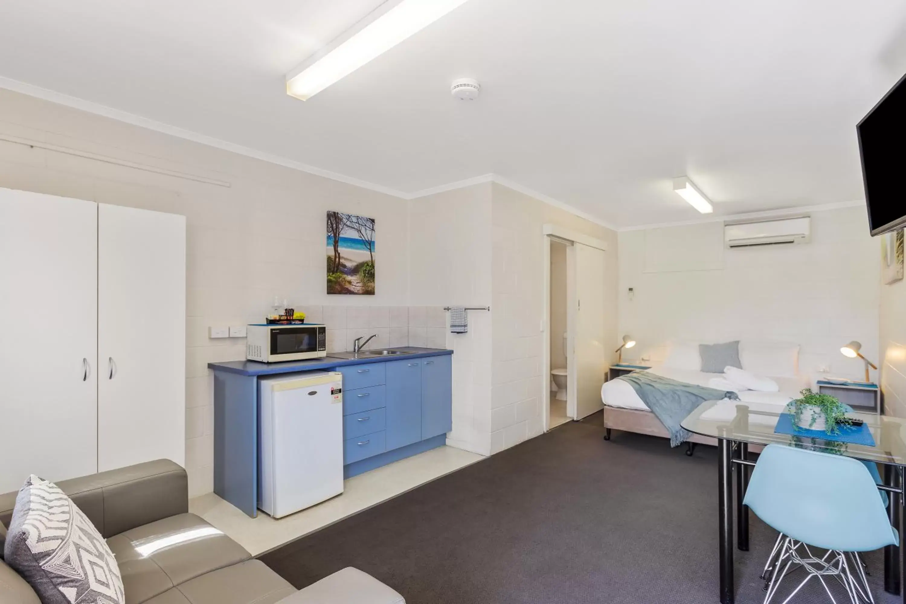 Studio Queen Room in Top Spot Motel Studio Queen Room in Top Spot Motel