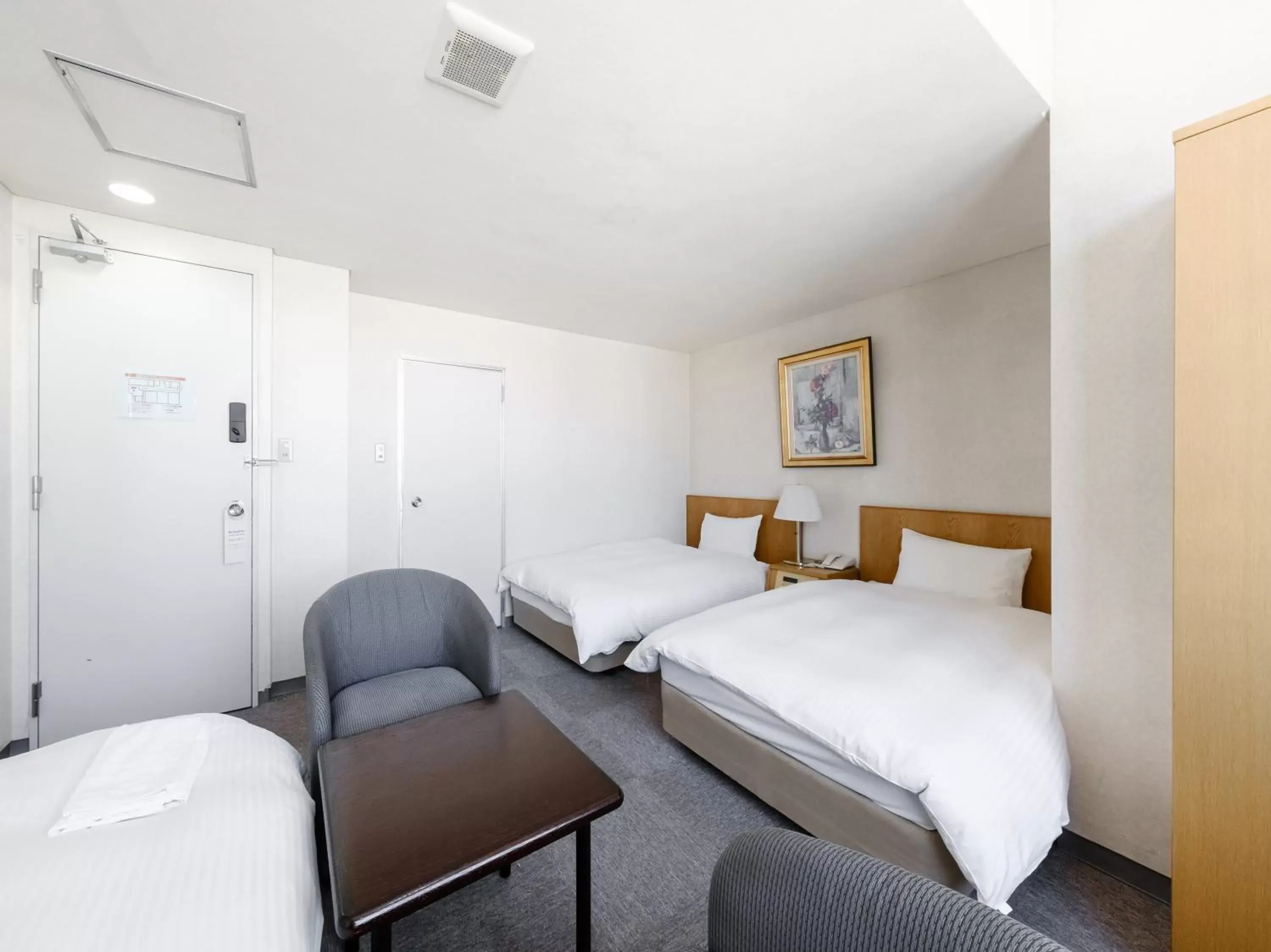 Triple Room - single occupancy - Smoking in Tabist THE GREEN ASAHIKAWA Triple Room - single occupancy - Smoking in Tabist THE GREEN ASAHIKAWA