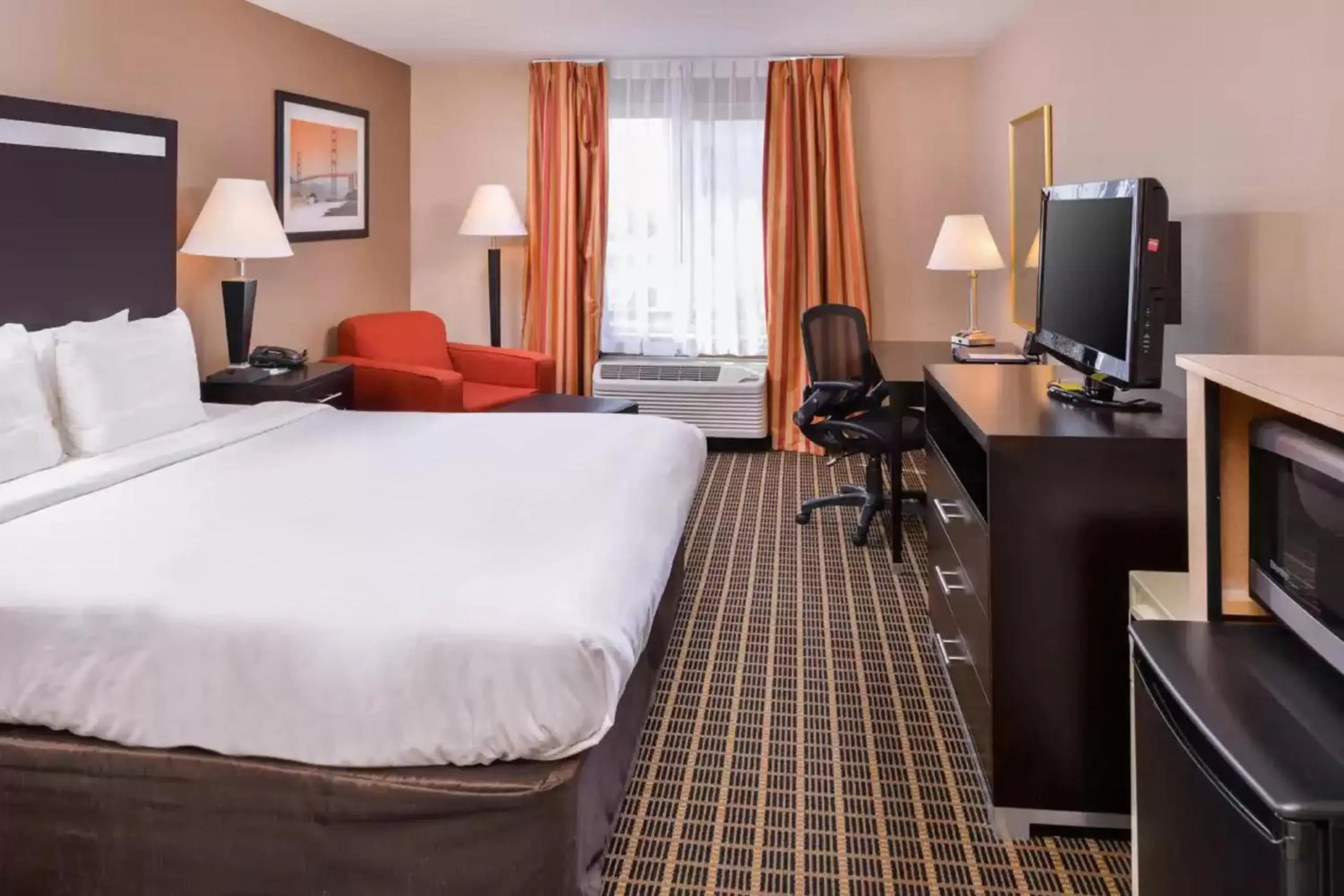 Standard King Room in Hotel Nova SFO Standard King Room in Hotel Nova SFO