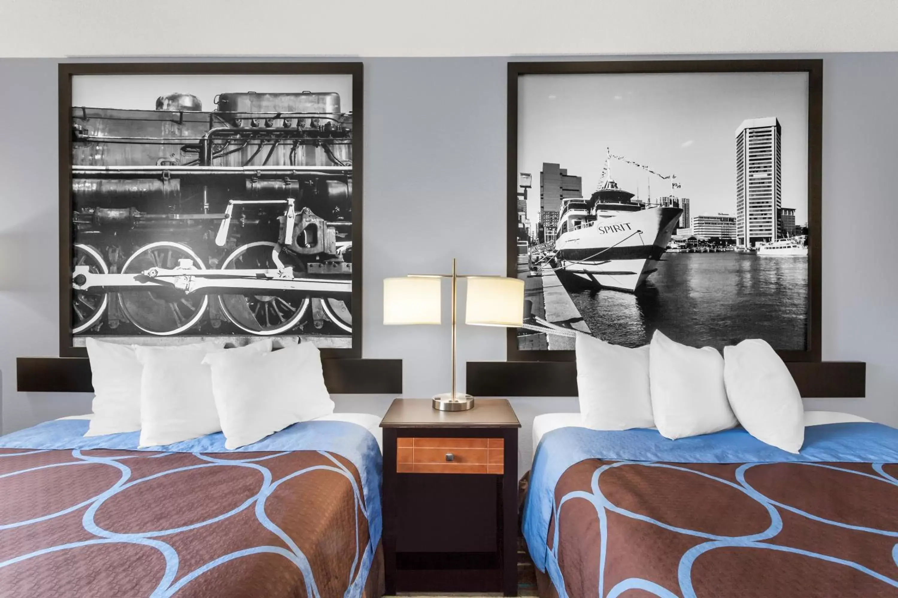 Queen Room with Two Queen Beds - Non-Smoking in Super 8 by Wyndham Havre De Grace Aberdeen Area Queen Room with Two Queen Beds - Non-Smoking in Super 8 by Wyndham Havre De Grace Aberdeen Area