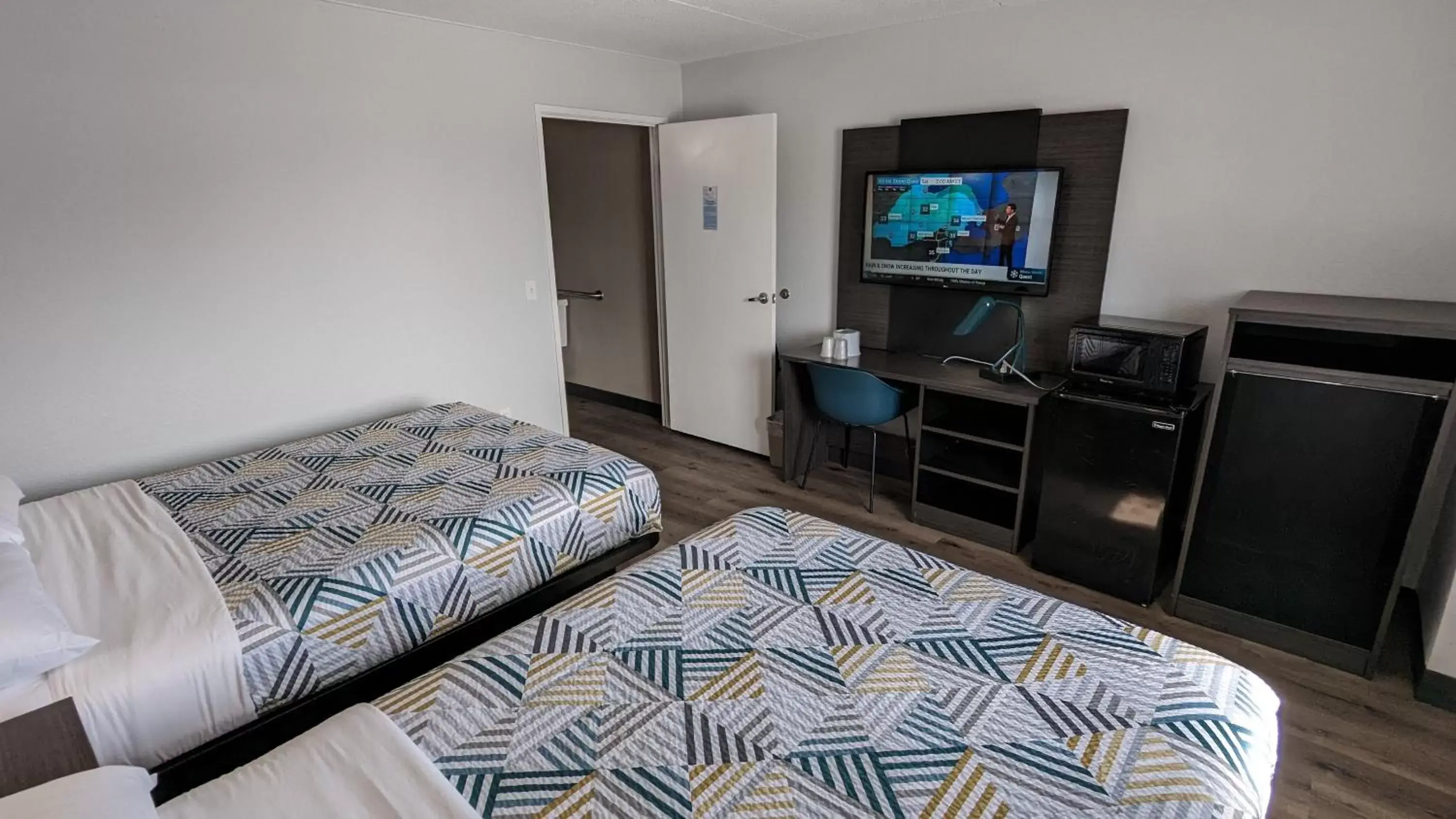 Double Room - Disability Access in Motel 6-Leominster, MA Double Room - Disability Access in Motel 6-Leominster, MA