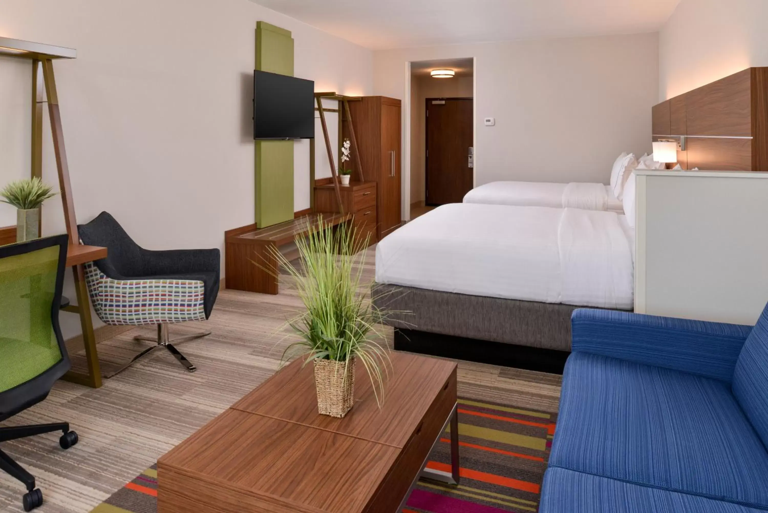 Holiday Inn Express & Suites Salem by IHG Holiday Inn Express & Suites Salem by IHG