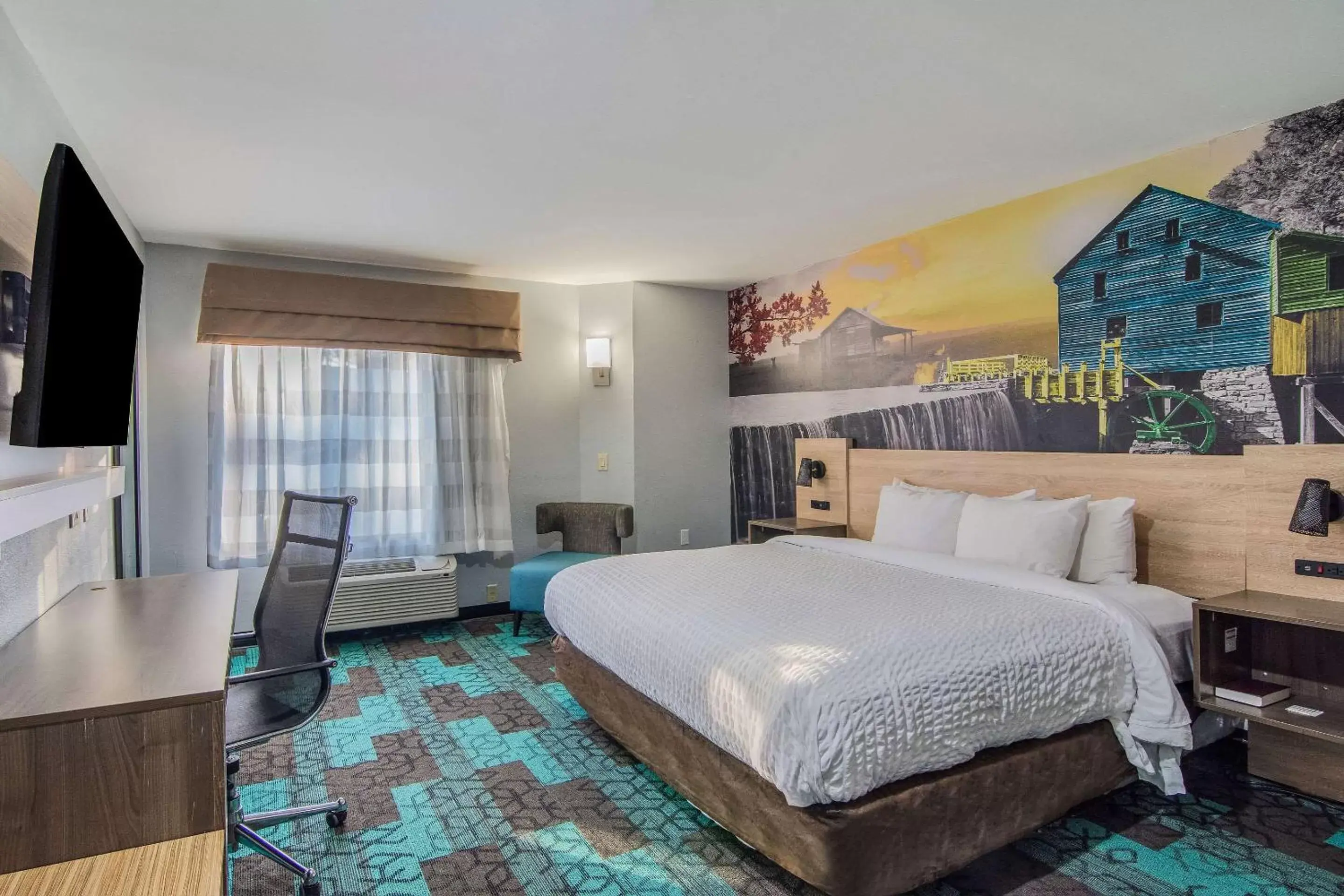 Standard King Room - Non-Smoking in Clarion Pointe Wake Forest - Raleigh North Standard King Room - Non-Smoking in Clarion Pointe Wake Forest - Raleigh North