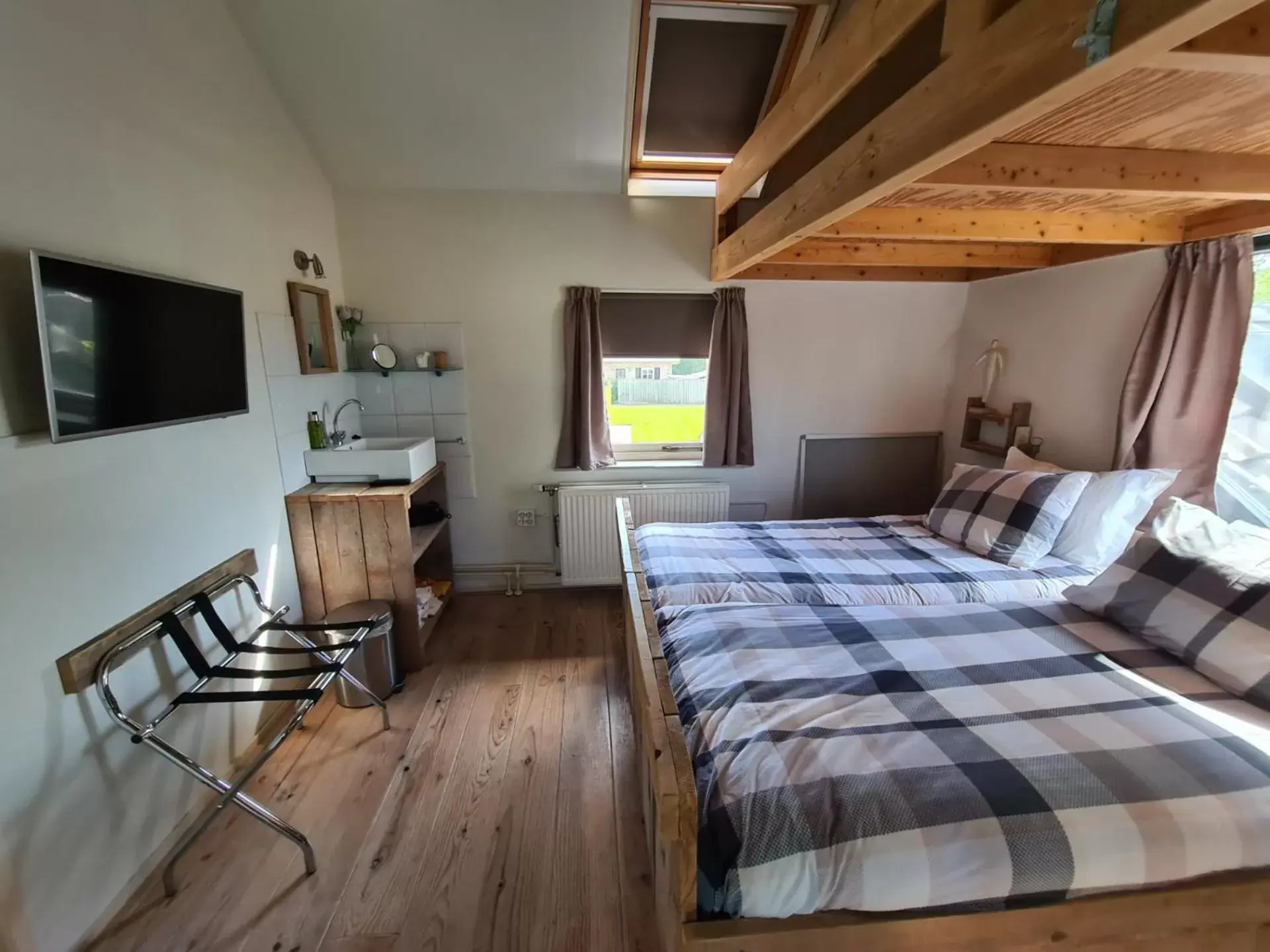 Deluxe Double or Twin Room in Bed & Breakfast "Aan de Bagijnstraat". Deluxe Double or Twin Room in Bed & Breakfast "Aan de Bagijnstraat".