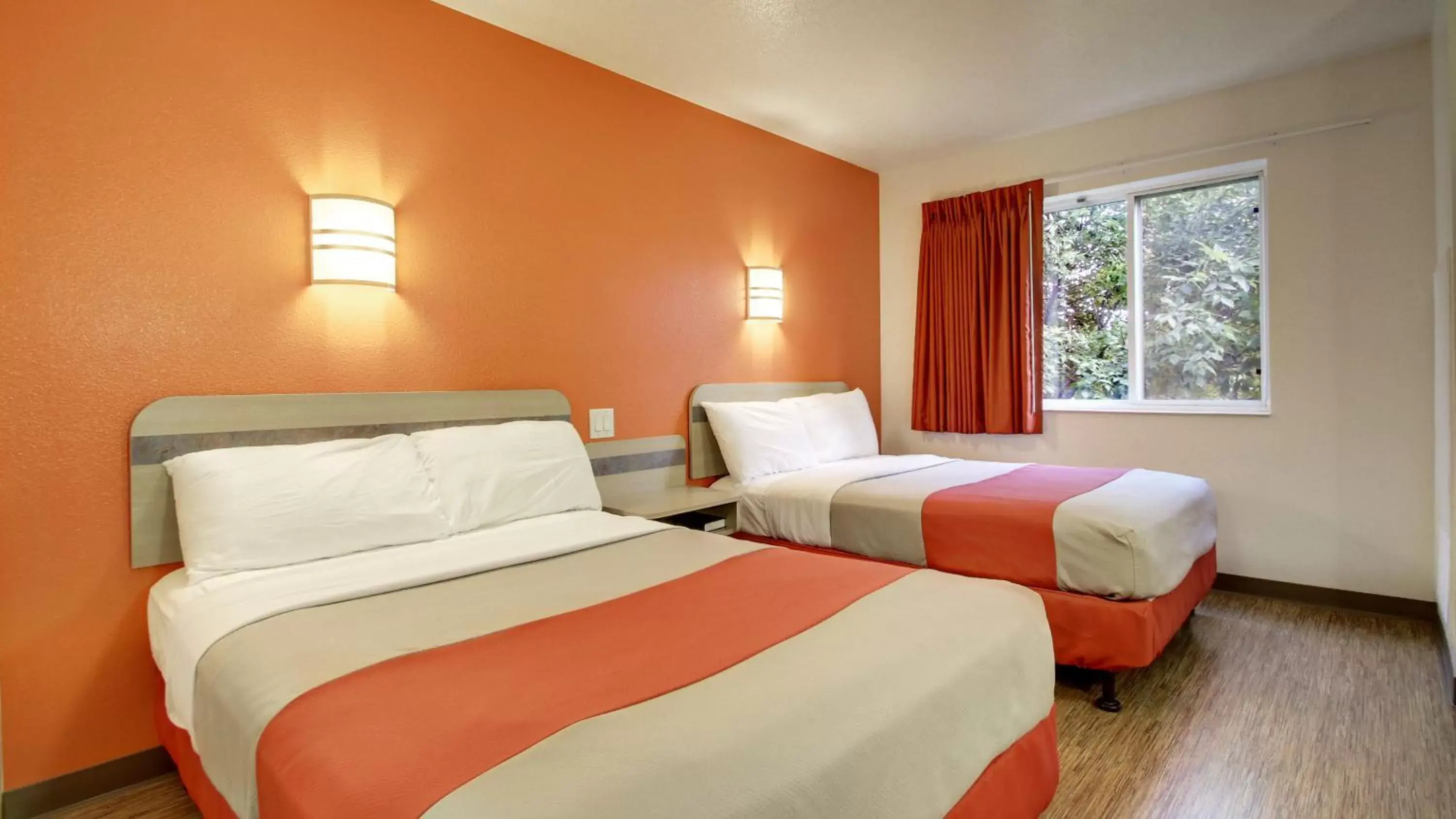 Quadruple Room in Motel 6-Springfield, IL I-55 I-72 Quadruple Room in Motel 6-Springfield, IL I-55 I-72