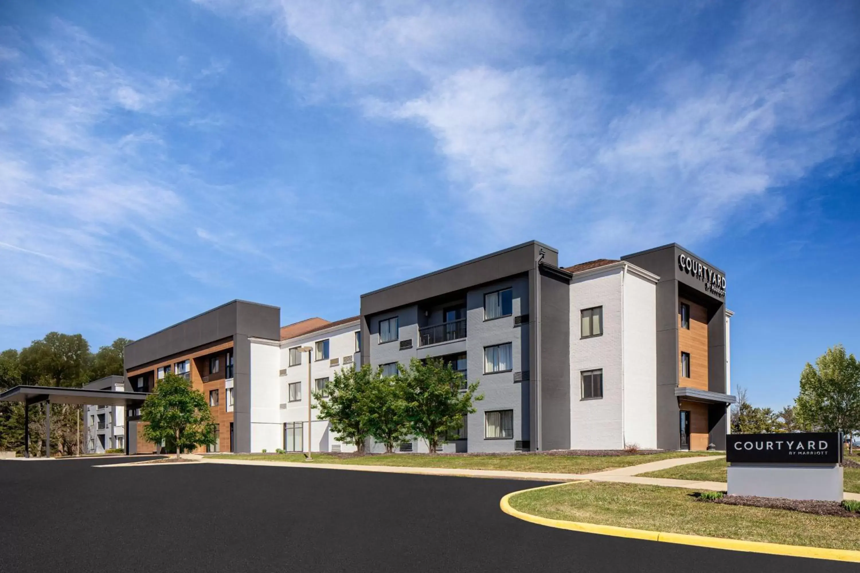 Courtyard Detroit Brighton Courtyard Detroit Brighton