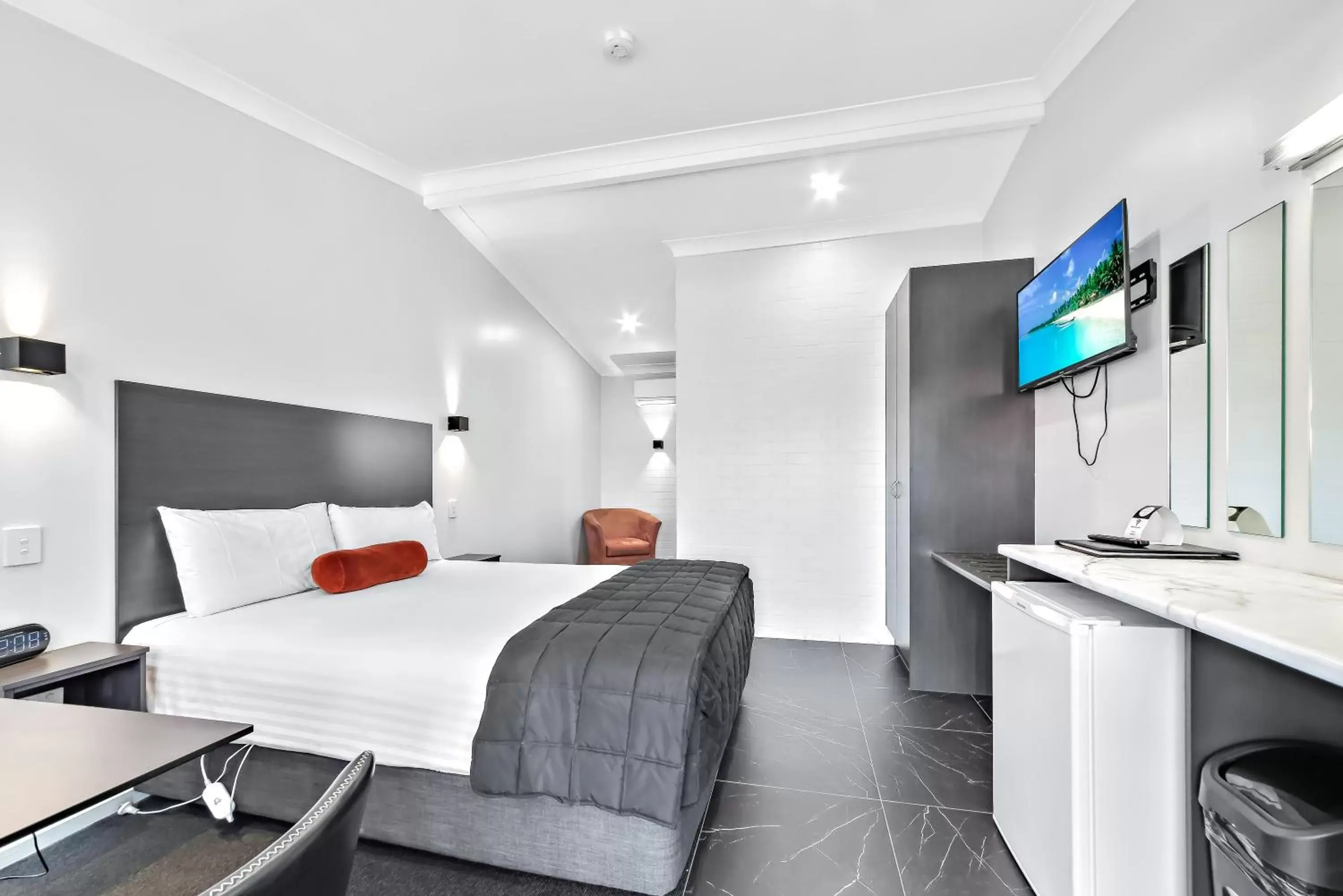 New Deluxe Queen Room in Apple & Grape Motel New Deluxe Queen Room in Apple & Grape Motel