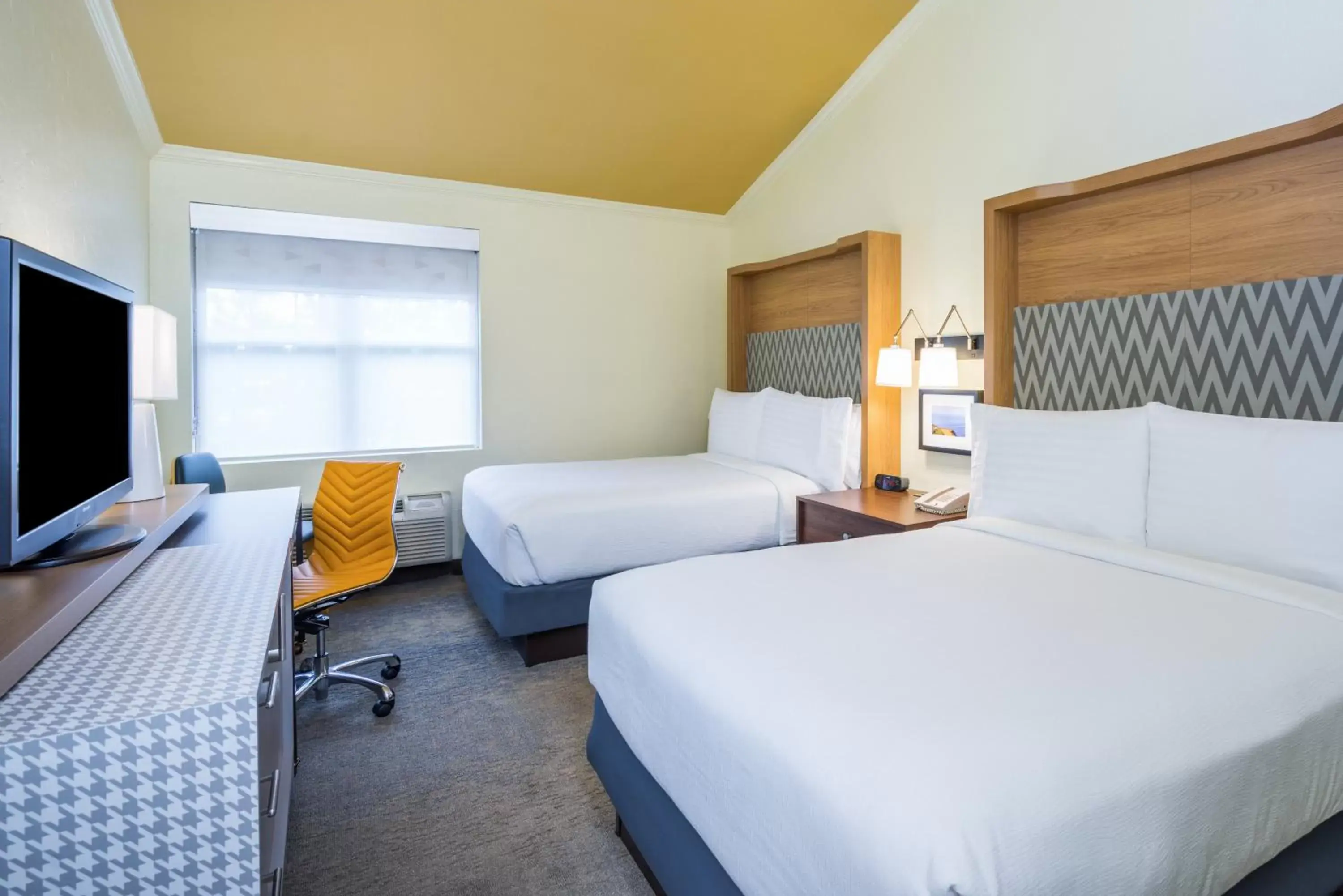 Standard Room in Holiday Inn Cape Cod - Hyannis by IHG Standard Room in Holiday Inn Cape Cod - Hyannis by IHG