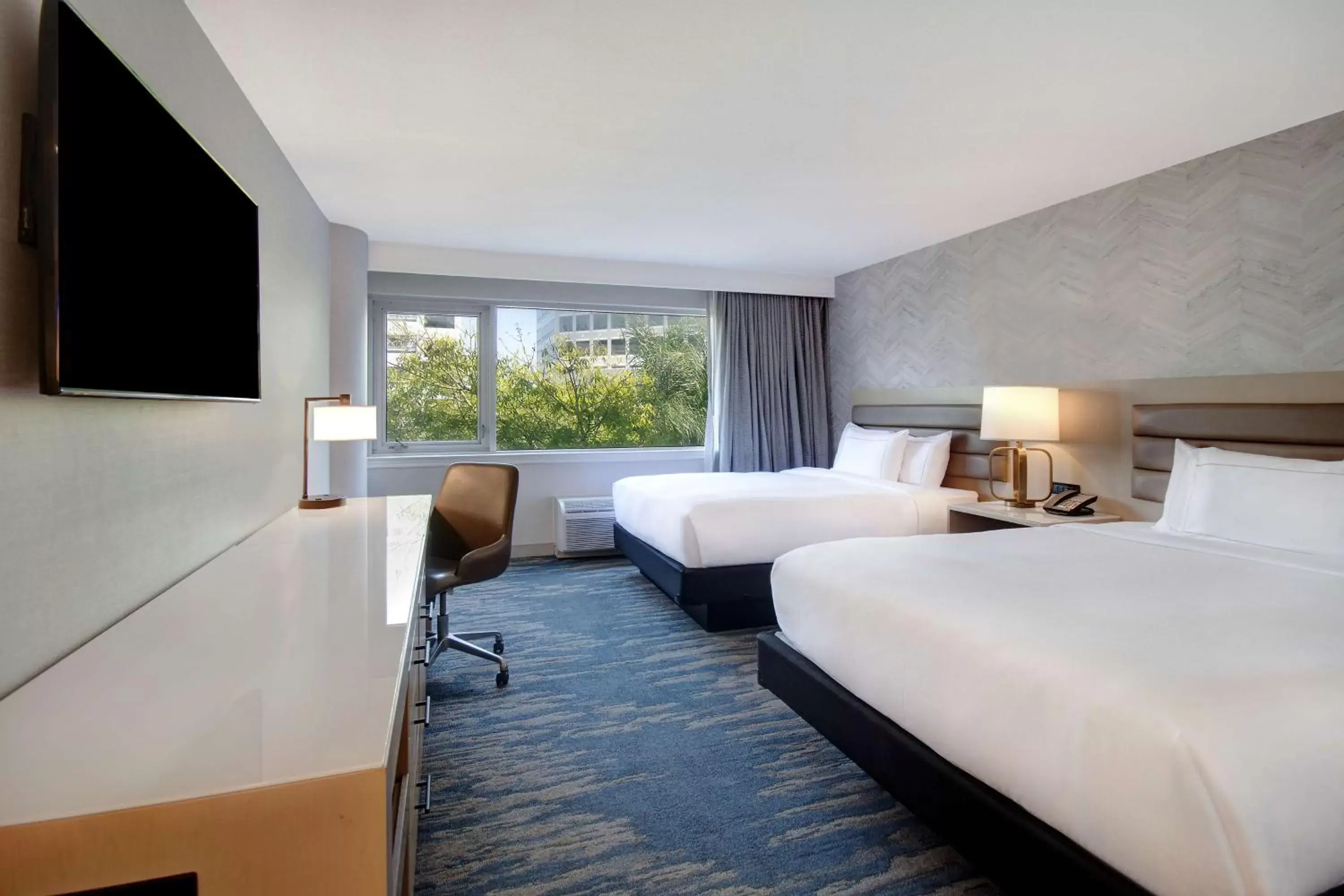 Queen Room with Two Queen Beds - Hearing Accessible/High Floor in DoubleTree by Hilton LAX - El Segundo Queen Room with Two Queen Beds - Hearing Accessible/High Floor in DoubleTree by Hilton LAX - El Segundo