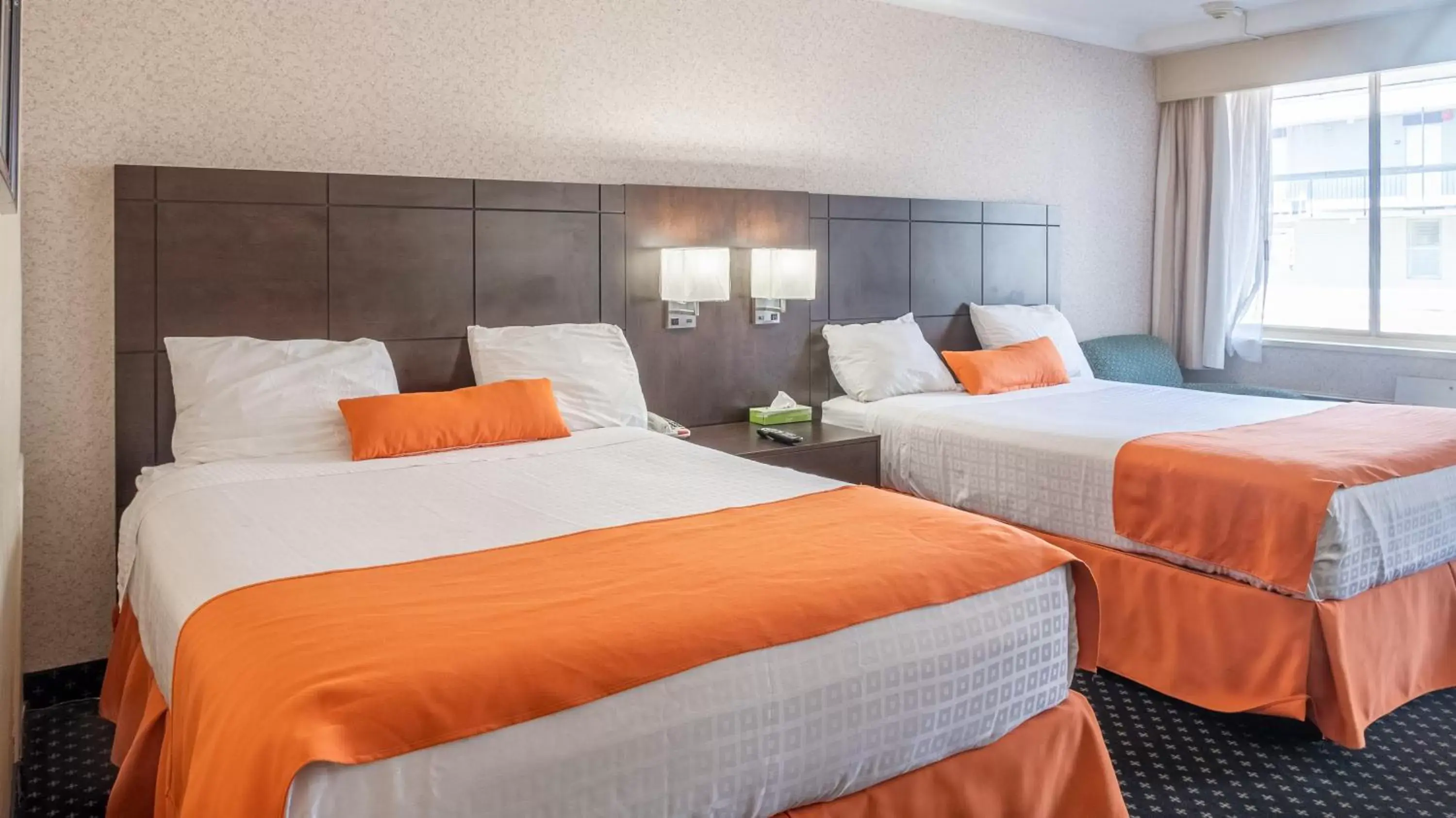 Double Room with Two Double Beds - Non-Smoking in Knights Inn North Bay Double Room with Two Double Beds - Non-Smoking in Knights Inn North Bay